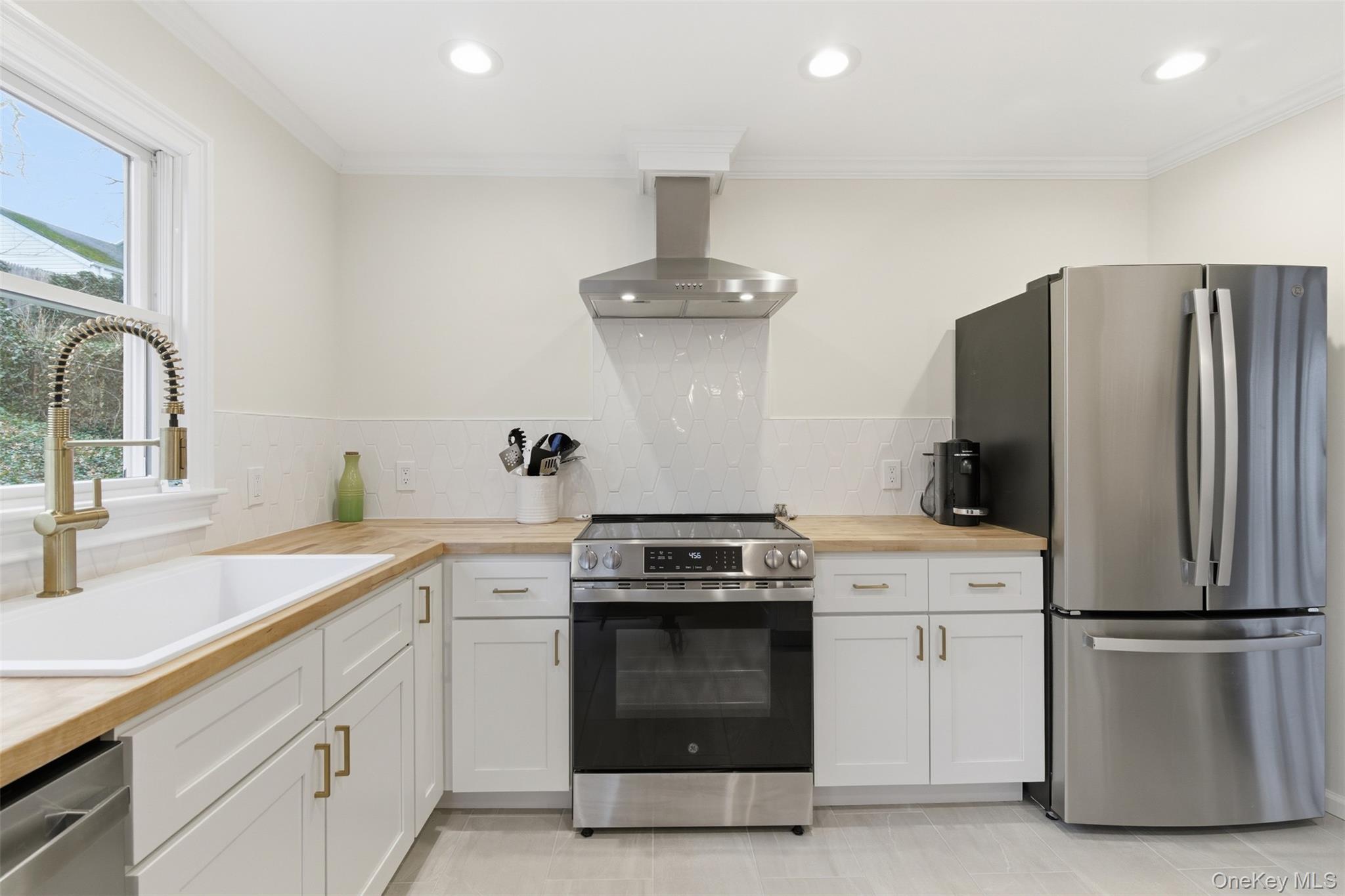 #7 photo, 319 Jefferson Street, সাফোক কাউন্টি Centerport , NY 11721