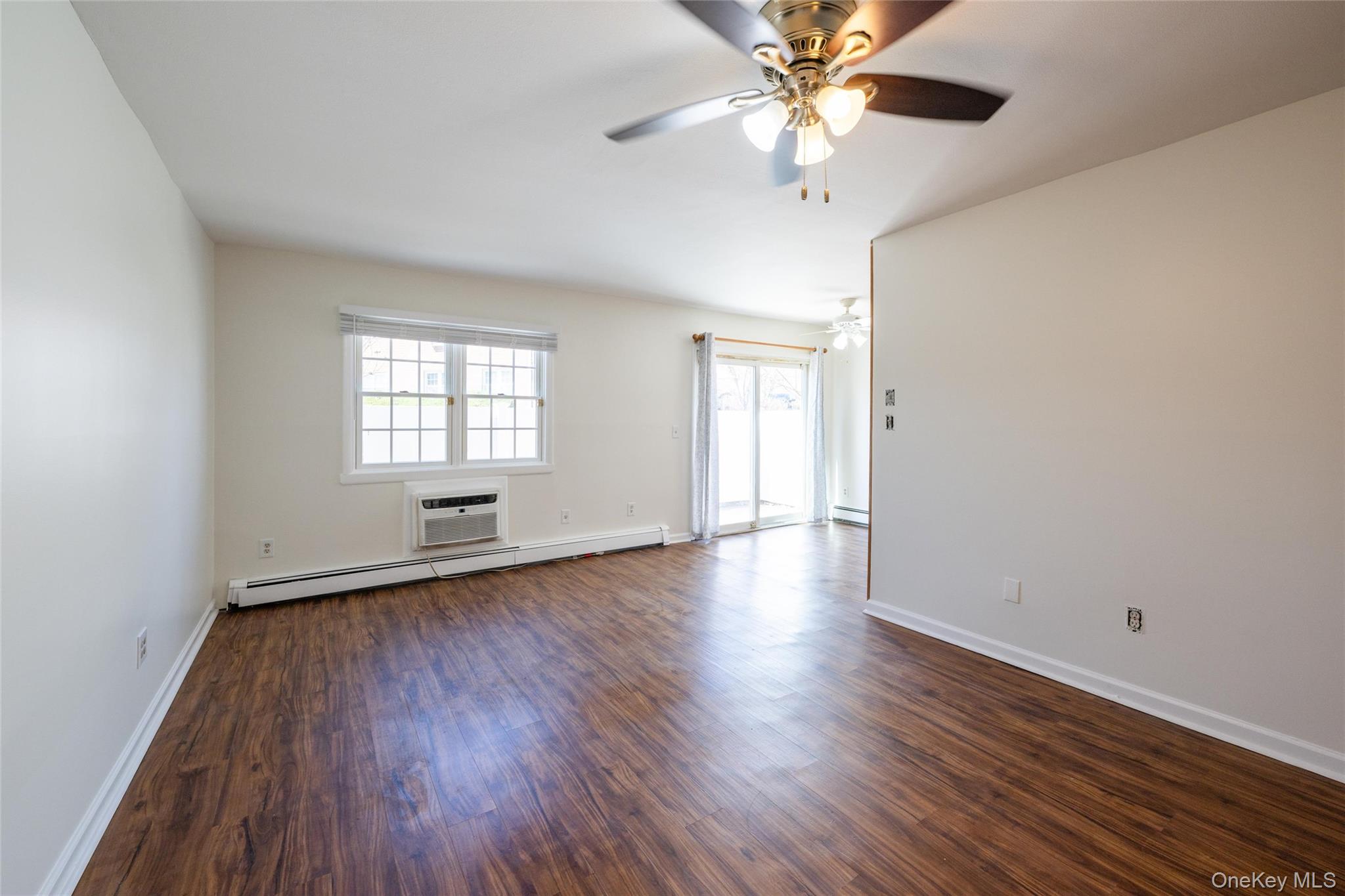 #6 photo, 460 Old Town Road, সাফোক কাউন্টি Port Jefferson Station , NY 11776