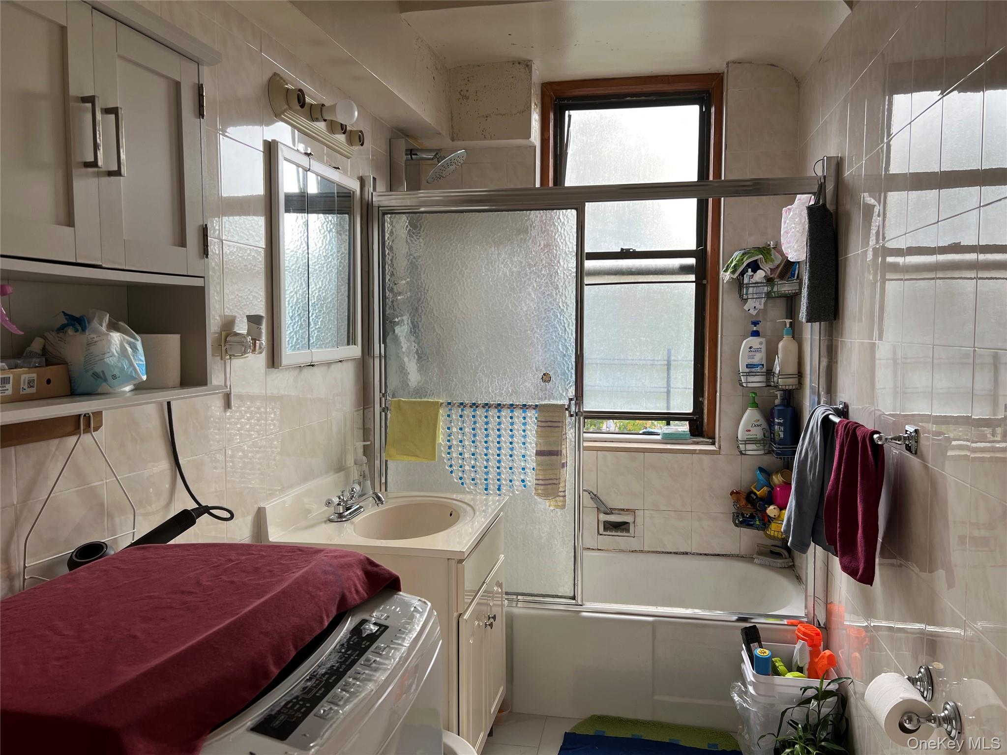 #8 photo, 40-35 Ithaca Street, কুইন্‌স Elmhurst , NY 11373