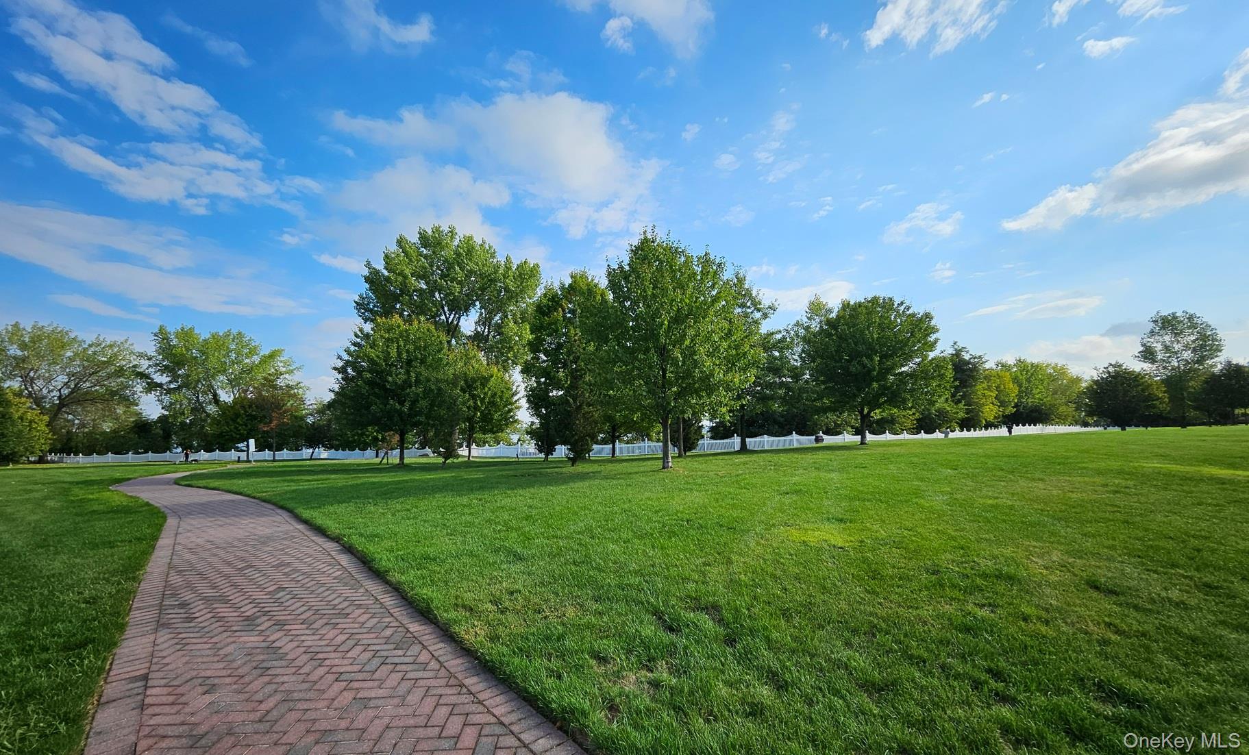 #13 photo, 120-19 Ketch Court, কুইন্‌স College Point , NY 11356