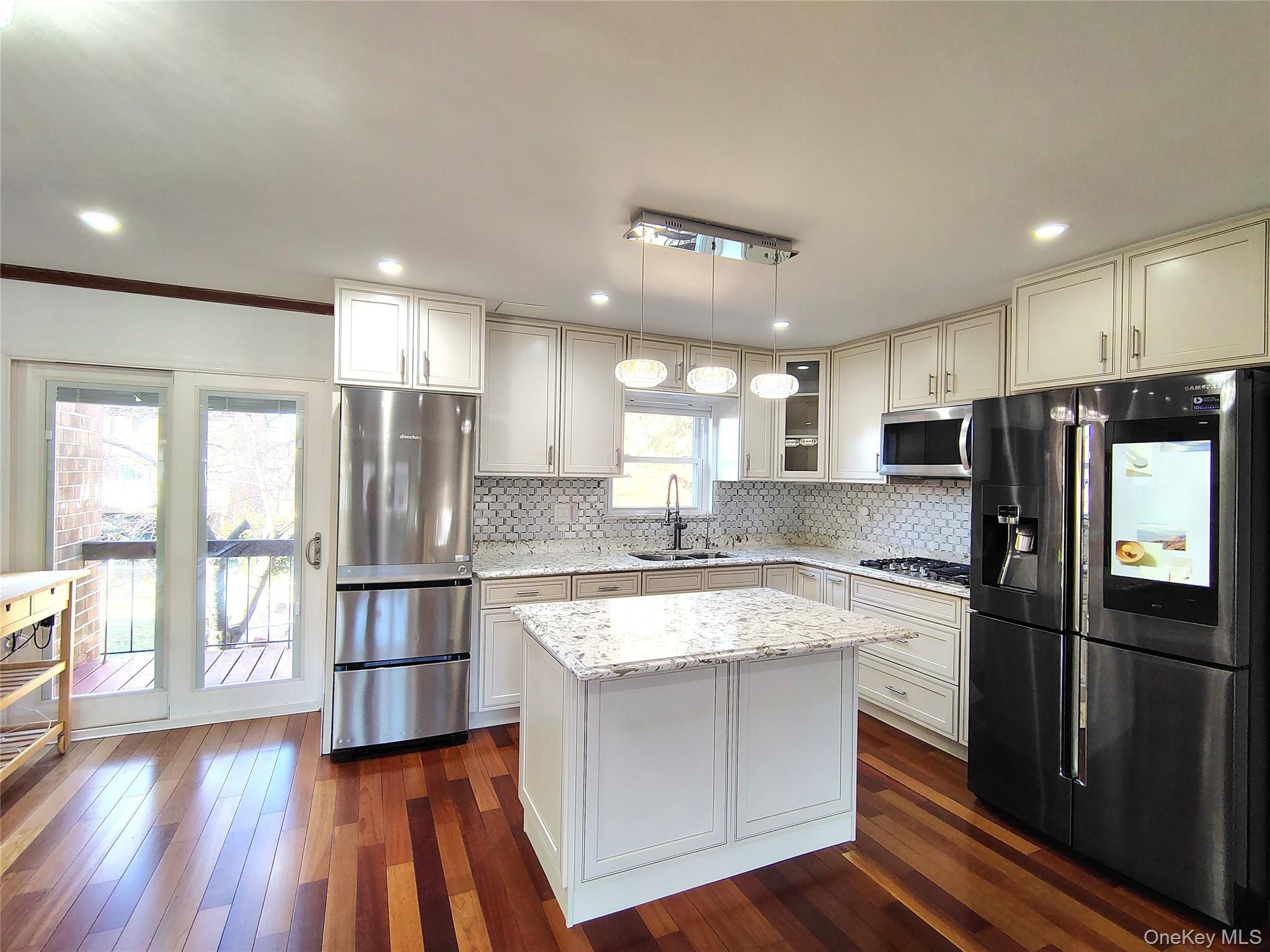 #7 photo, 120-19 Ketch Court, কুইন্‌স College Point , NY 11356