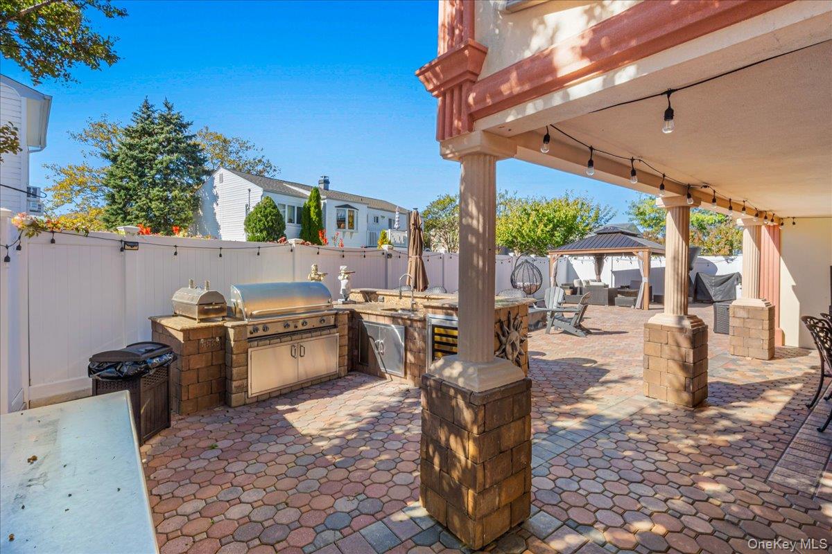 #4 photo, 3822 Greentree Drive, 롱 아일랜드 Oceanside , NY 11572