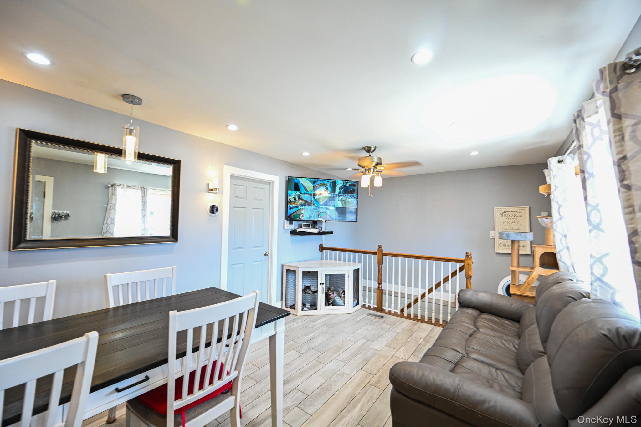 #3 photo, 13 E Walnut Street, সাফোক কাউন্টি Central Islip , NY 11722