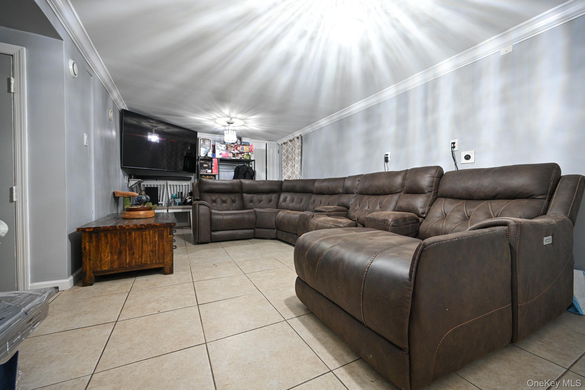 #6 photo, 13 E Walnut Street, সাফোক কাউন্টি Central Islip , NY 11722