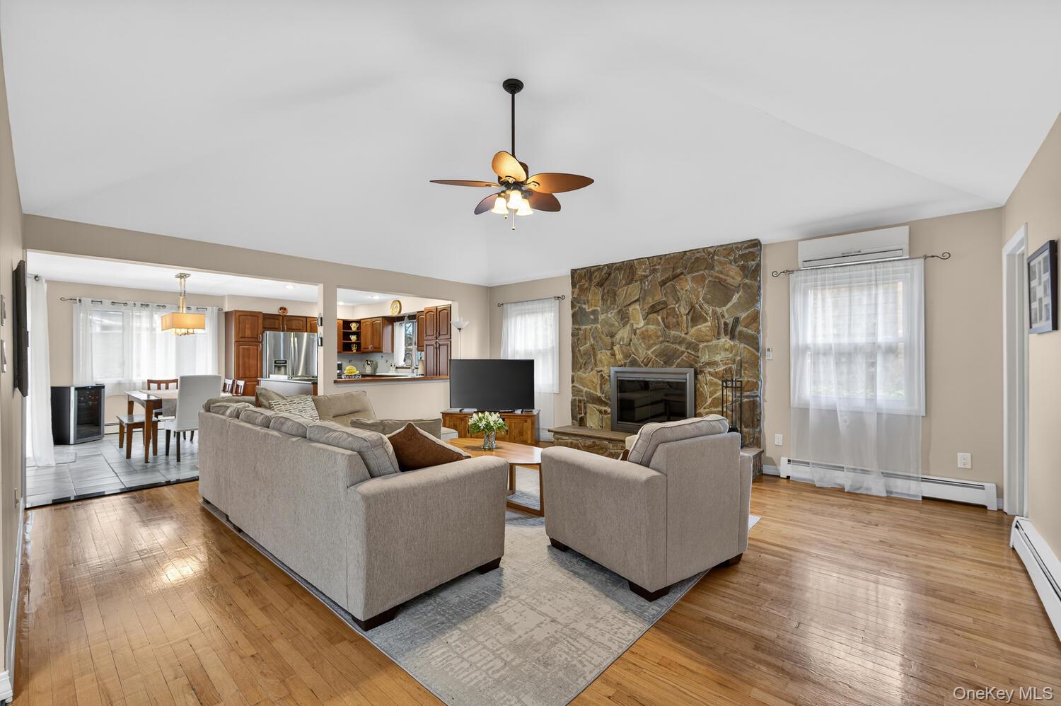 #8 photo, 14 Oak Point Drive, নাসাউ কাউন্টি Bayville , NY 11709