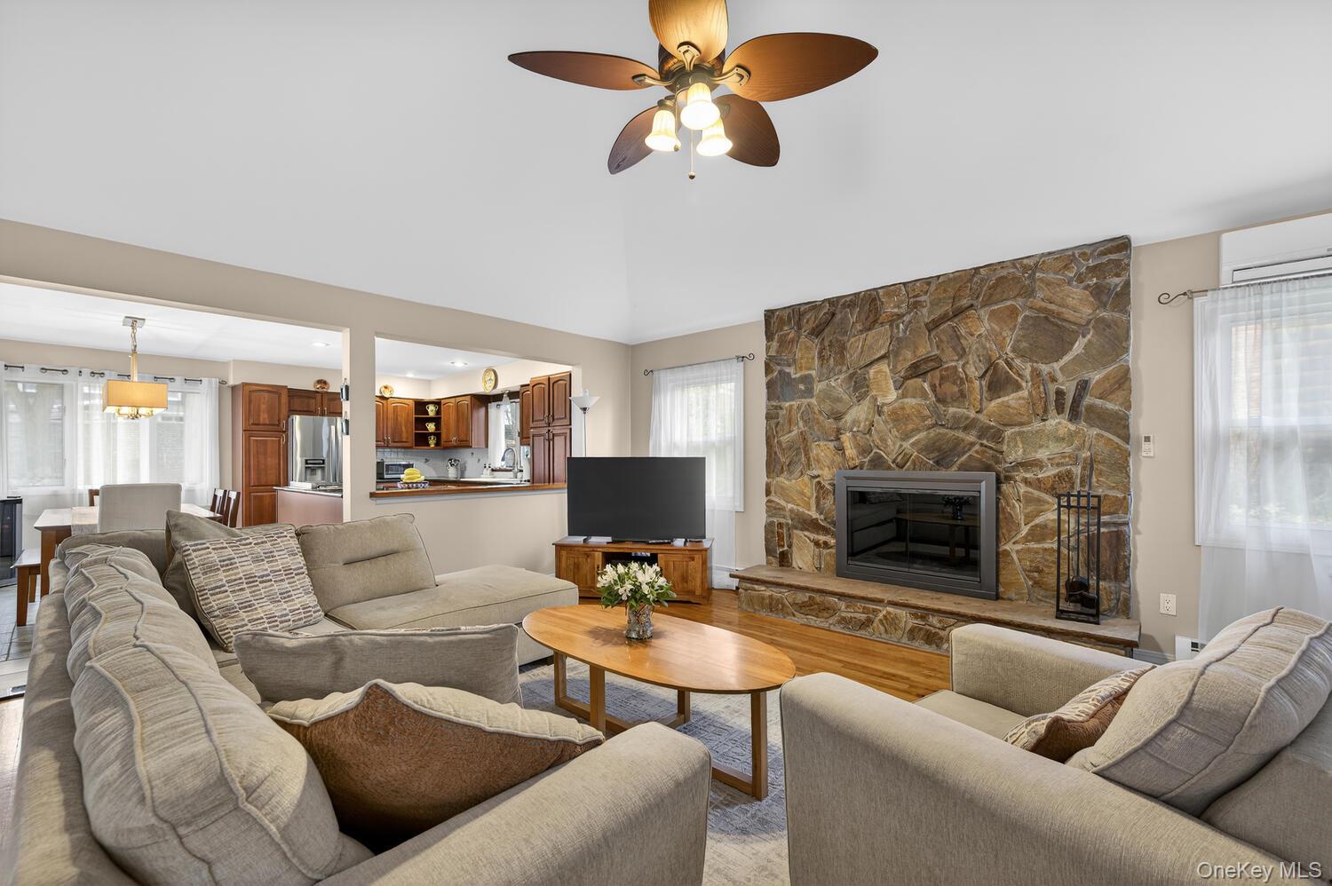 #9 photo, 14 Oak Point Drive, নাসাউ কাউন্টি Bayville , NY 11709