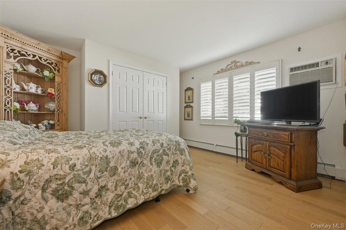 #13 photo, 3937 Kingsberry Road, নাসাউ কাউন্টি Seaford , NY 11783