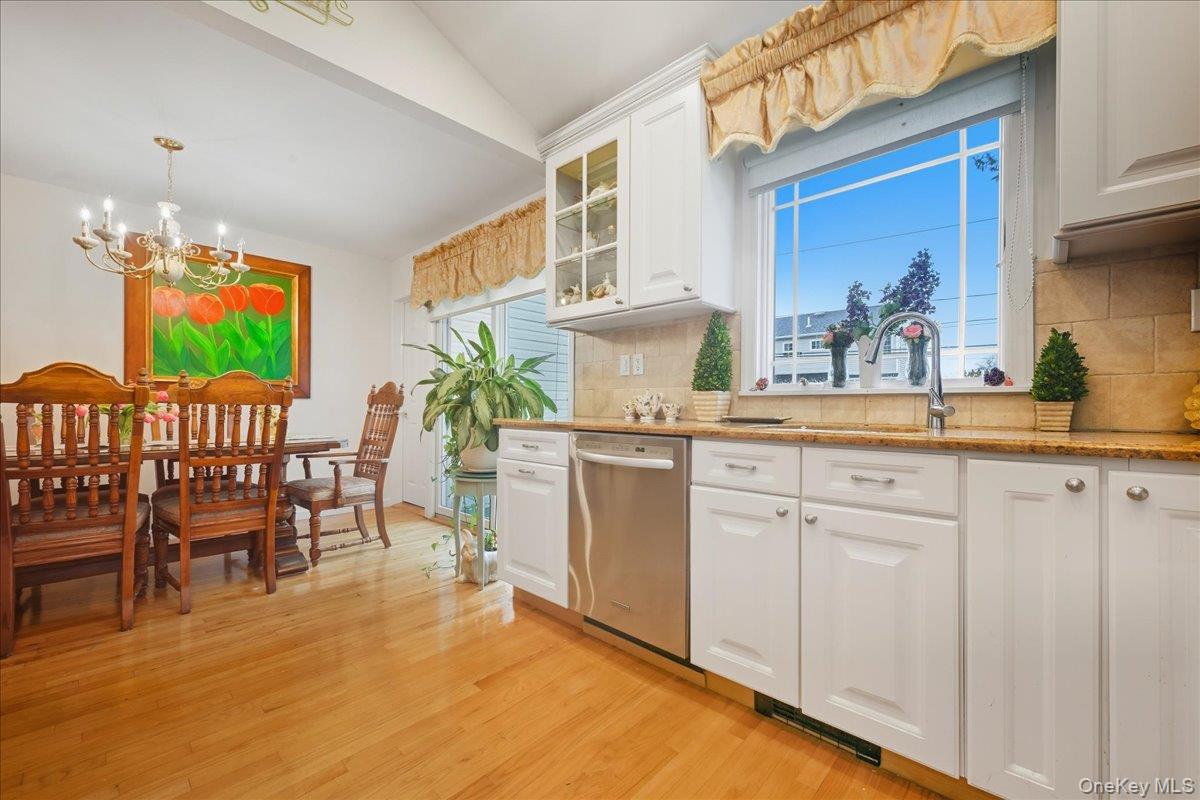 #18 photo, 3937 Kingsberry Road, নাসাউ কাউন্টি Seaford , NY 11783