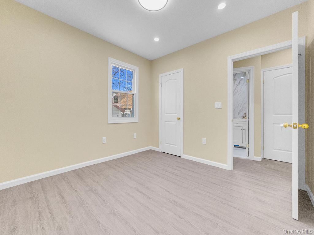 #11 photo, 11034 214th Street, কুইন্‌স Queens Village , NY 11429