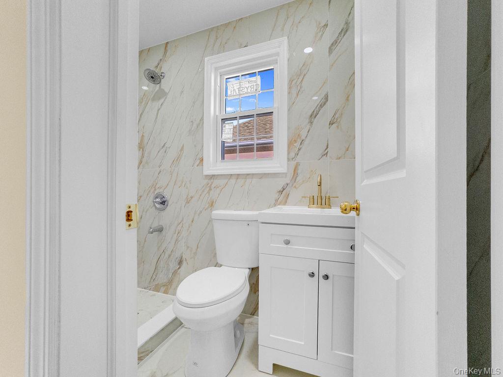 #17 photo, 11034 214th Street, কুইন্‌স Queens Village , NY 11429