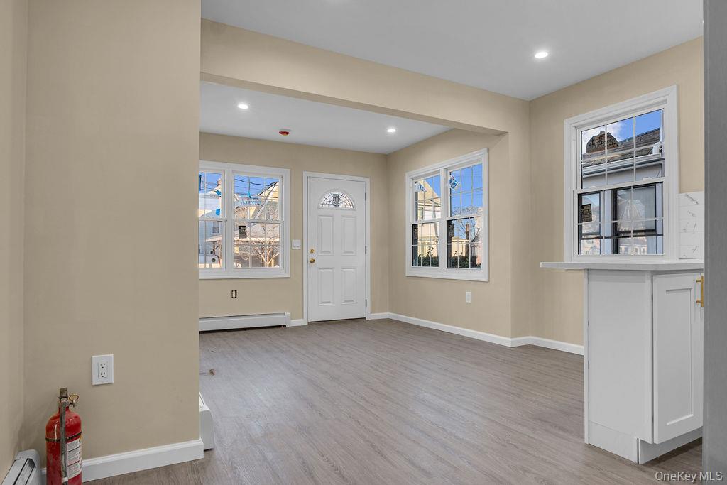 #4 photo, 11034 214th Street, কুইন্‌স Queens Village , NY 11429