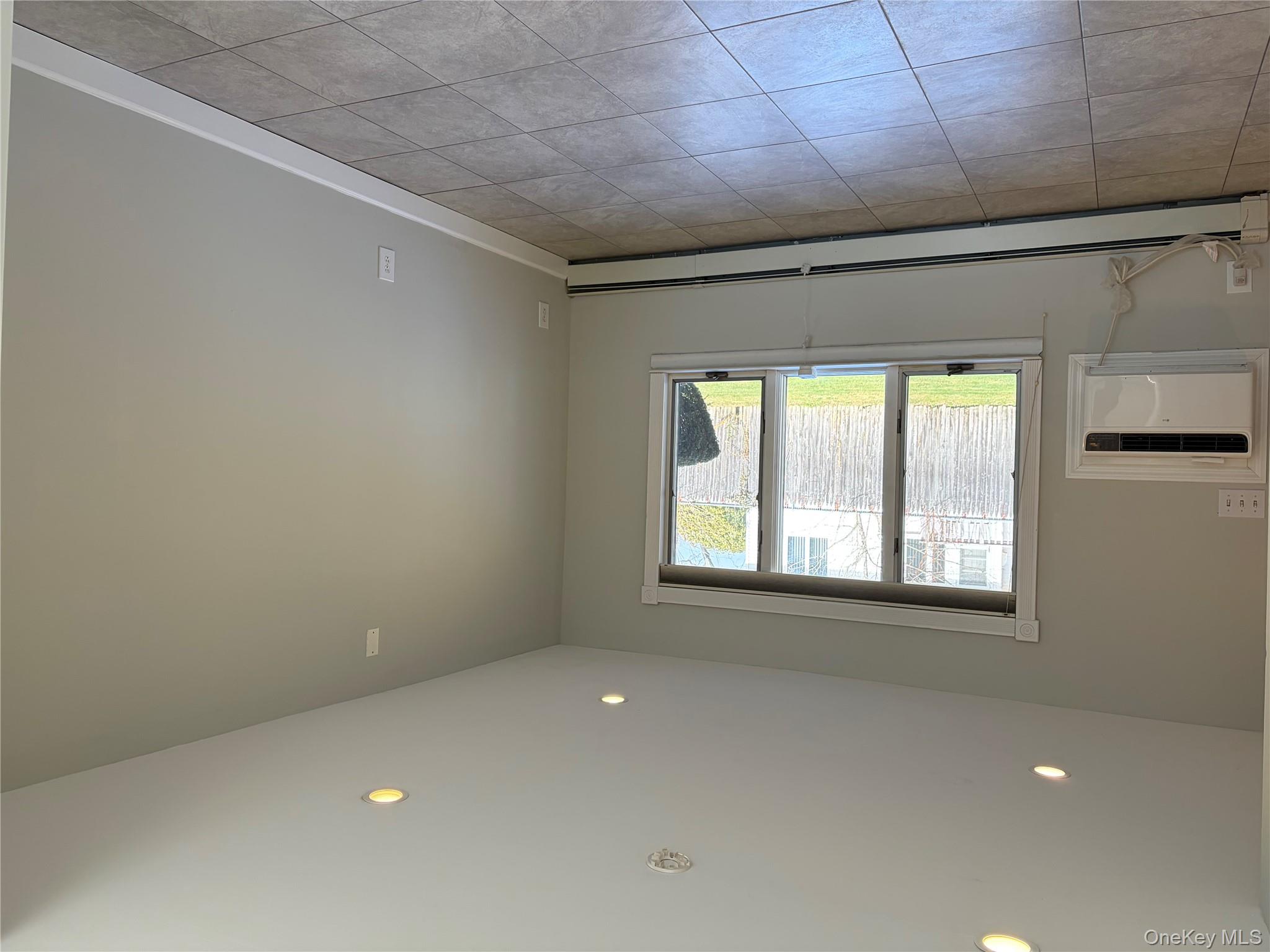 #14 photo, 14 Glendale Drive, সাফোক কাউন্টি Melville , NY 11747