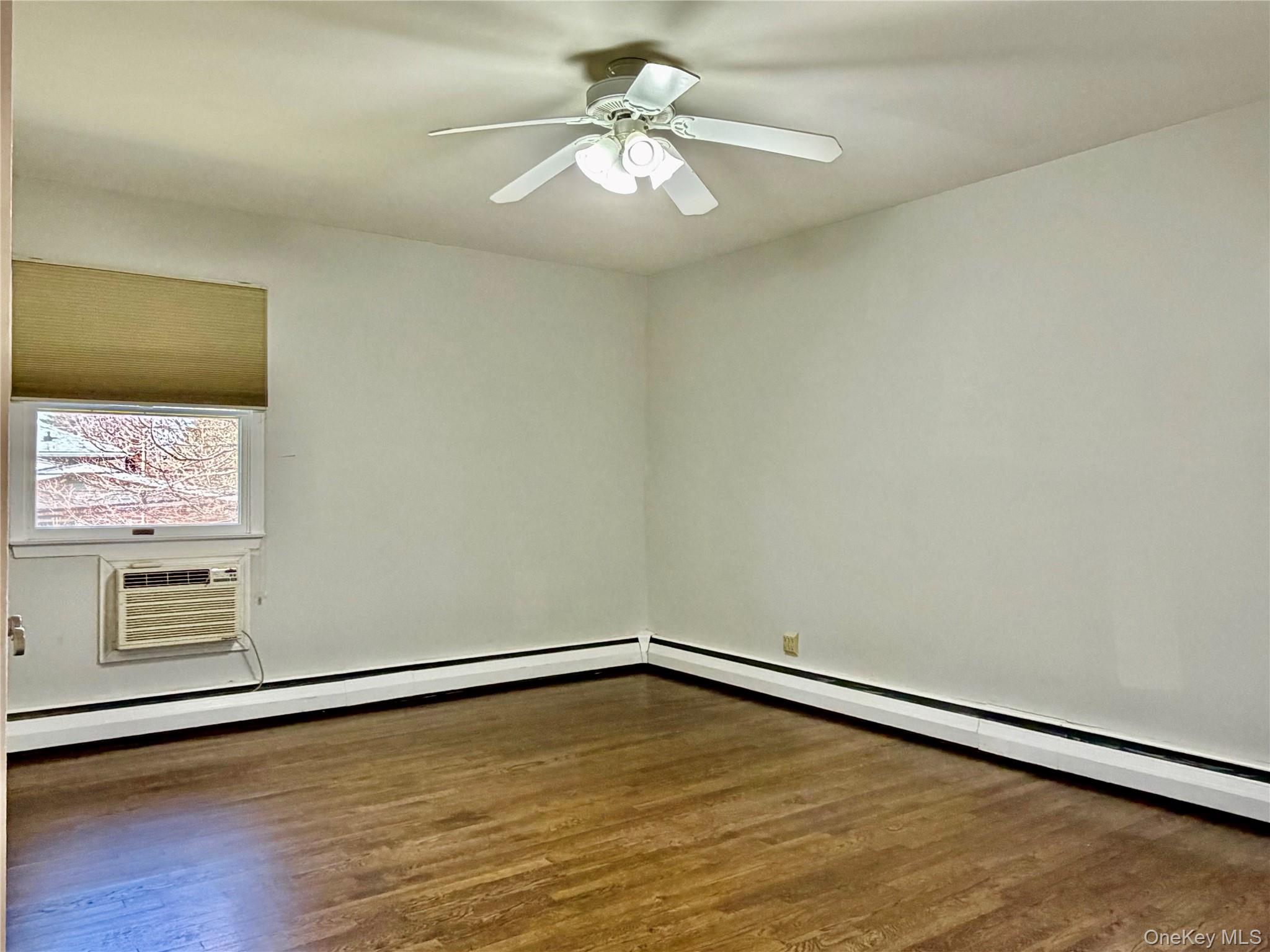 #17 photo, 14 Glendale Drive, সাফোক কাউন্টি Melville , NY 11747