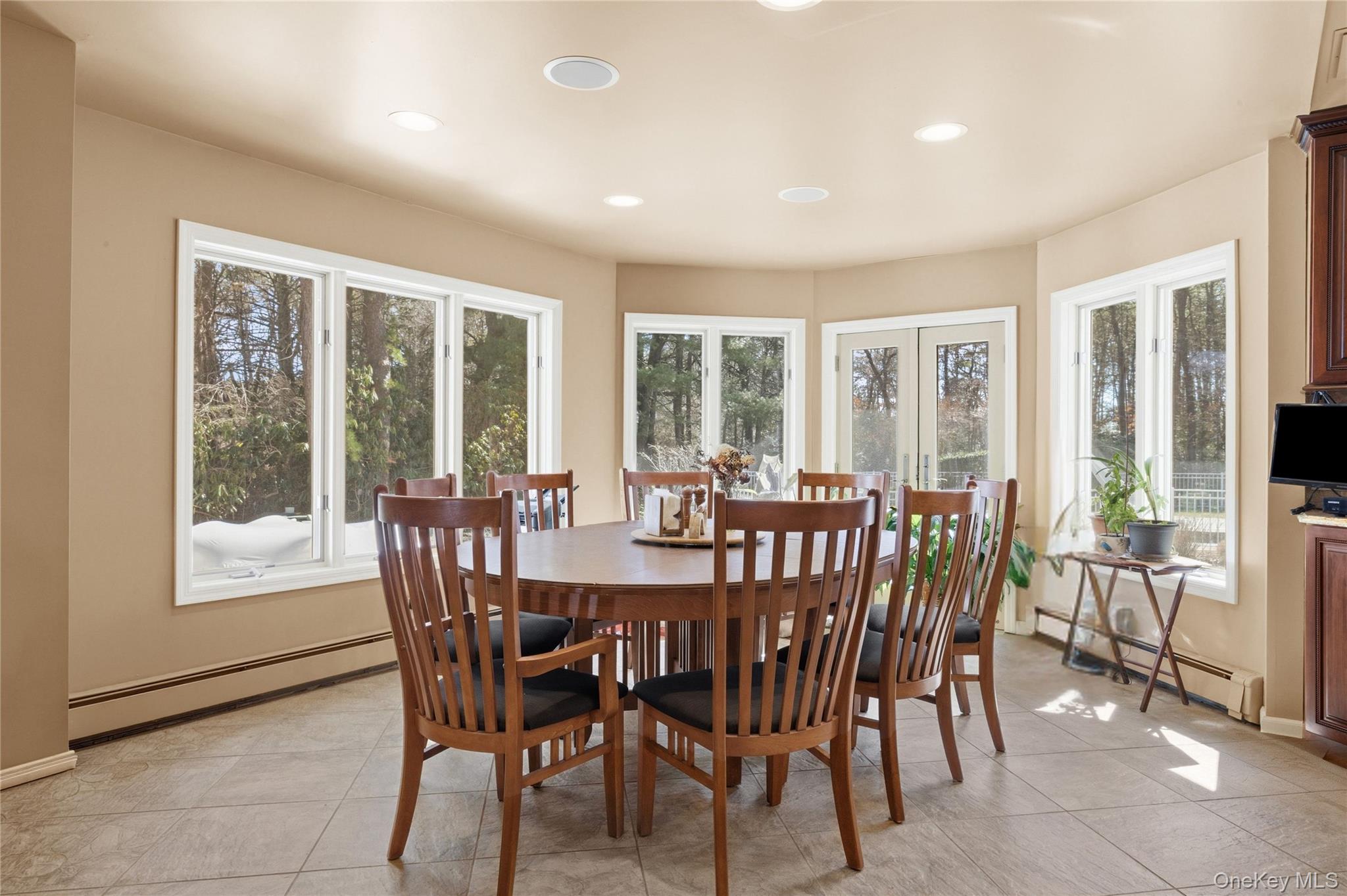 #8 photo, 12 E Dosoris Lane, सफ़ोक काउंटी Dix Hills , NY 11746