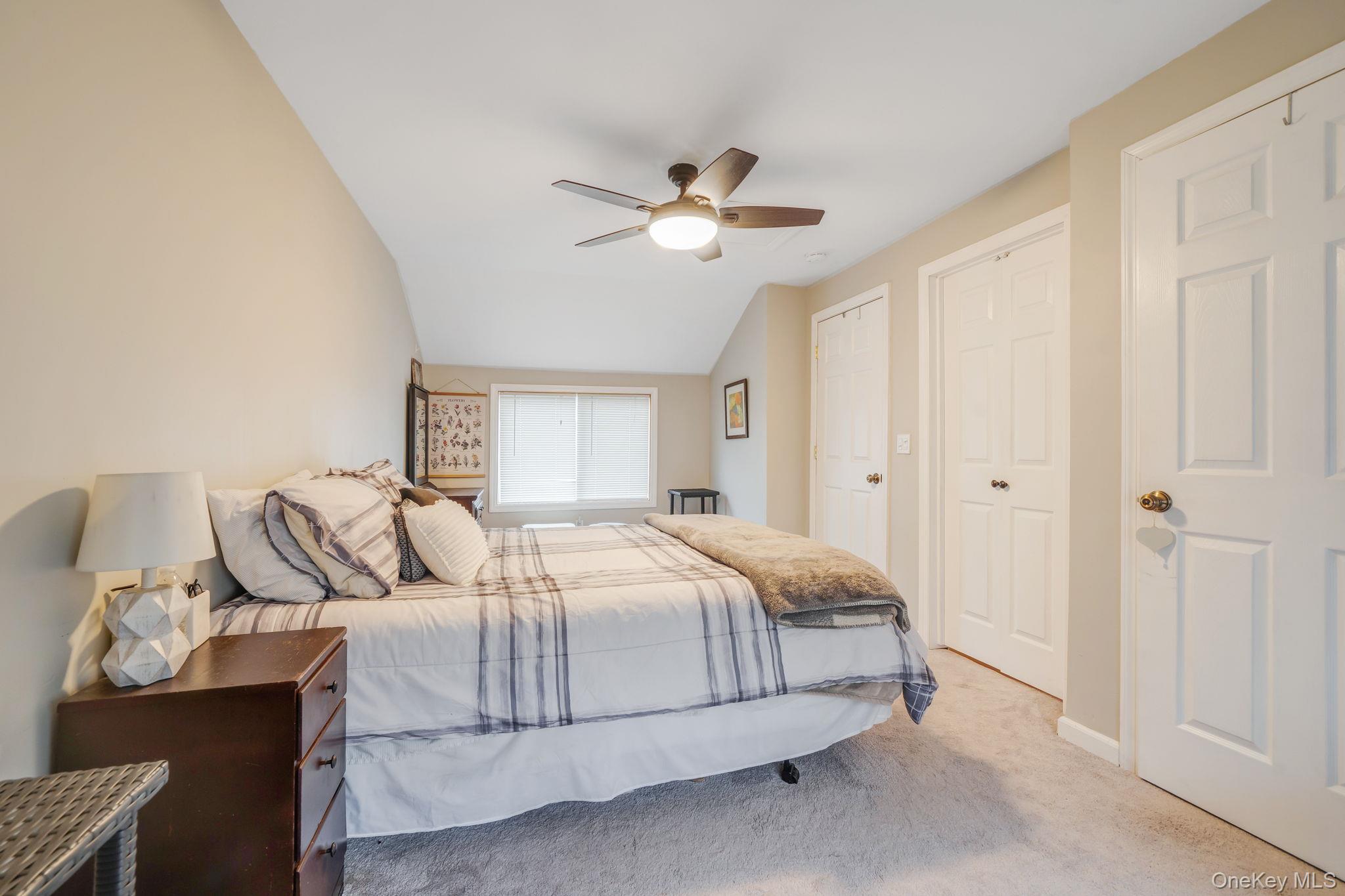 #18 photo, 11 Rosemont Avenue, সাফোক কাউন্টি Farmingville , NY 11738