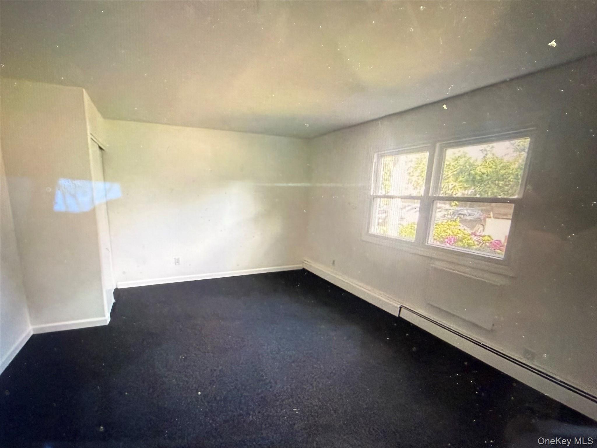 #2 photo, 5A Hemlock Drive, सफ़ोक काउंटी Bay Shore , NY 11706