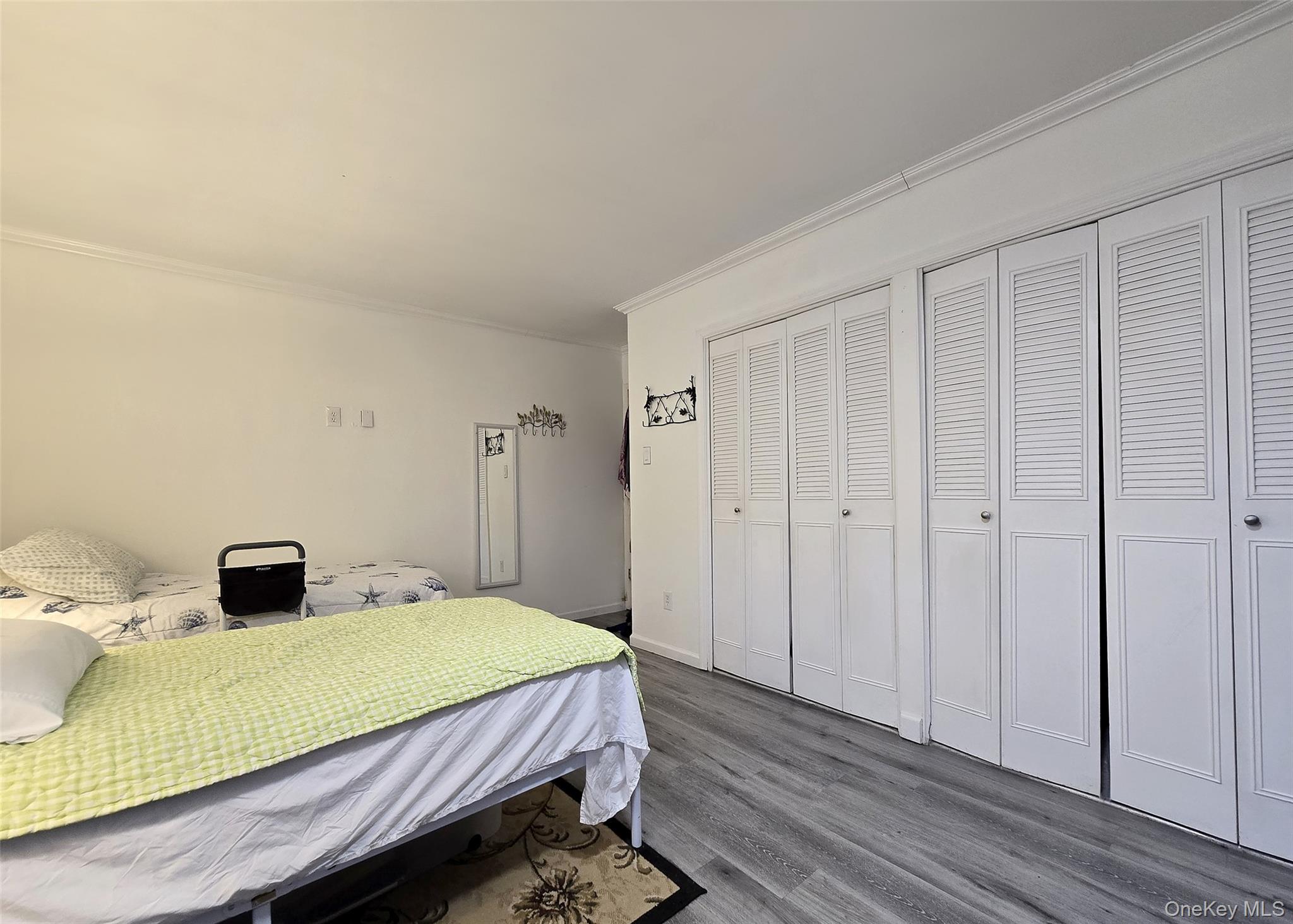 #9 photo, 460 Old Town Road, সাফোক কাউন্টি Port Jefferson Station , NY 11772