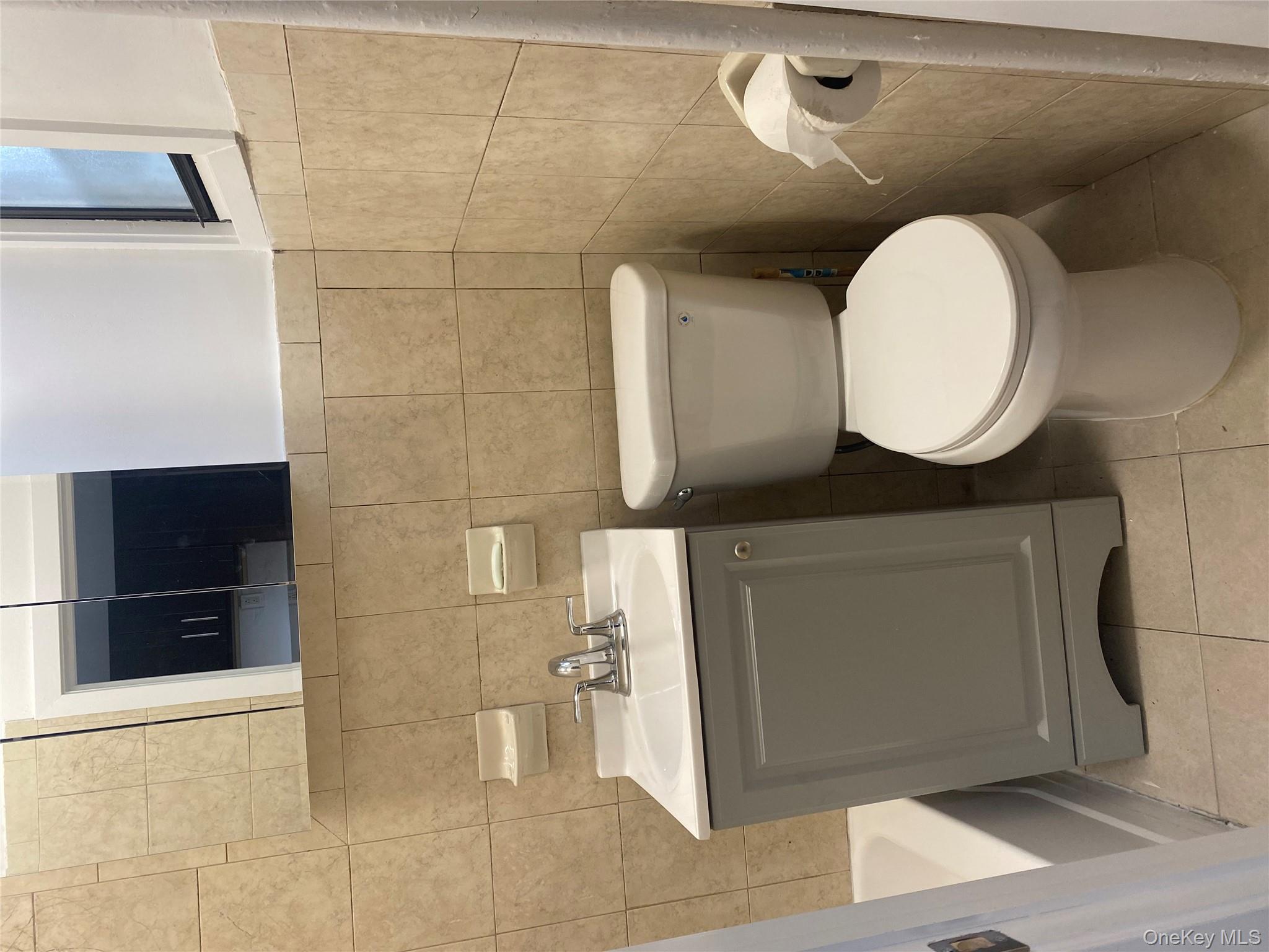 #11 photo, 7317 72nd Street, Куинс ‖ Glendale , NY 11385