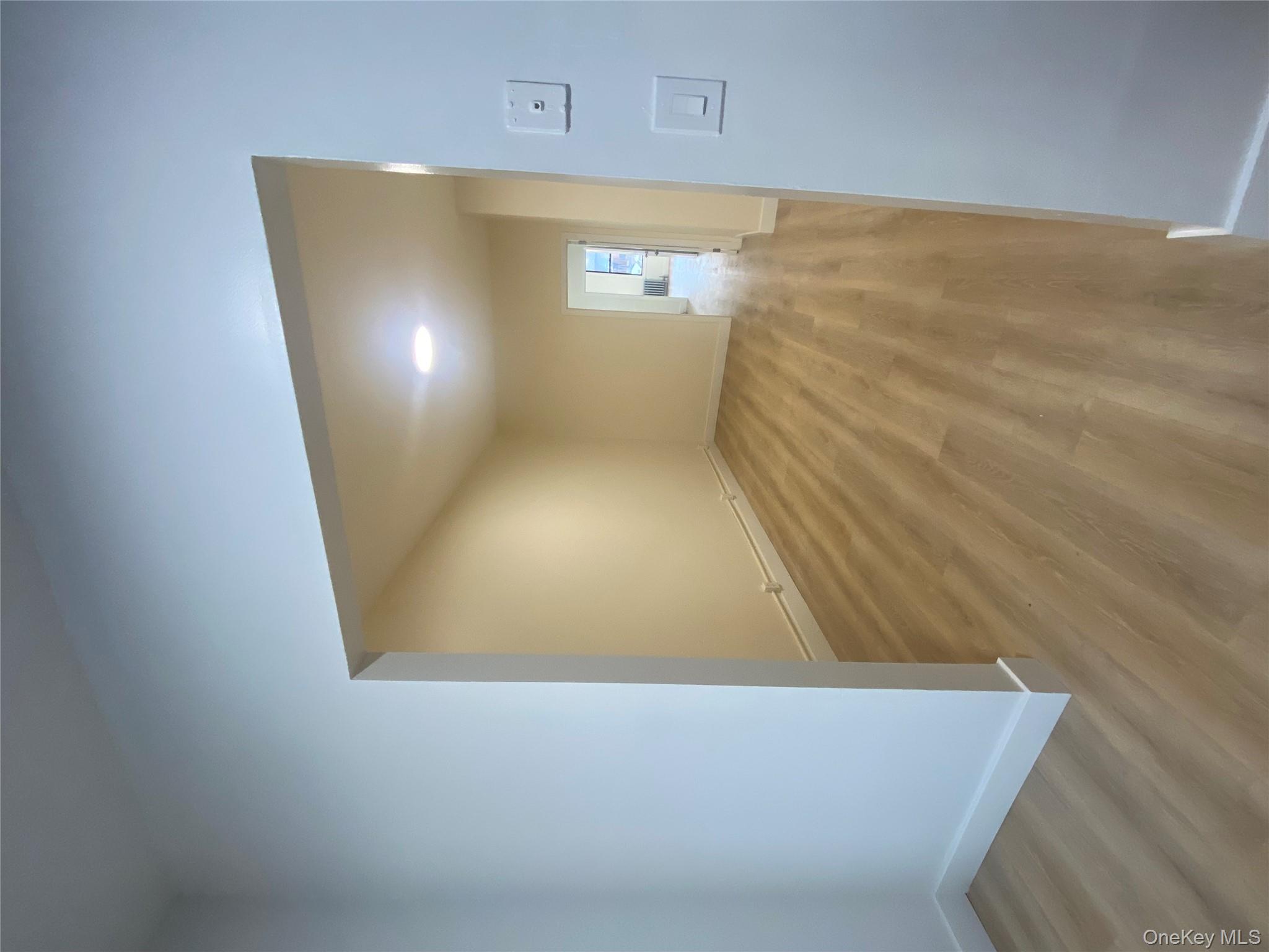 #2 photo, 7317 72nd Street, Куинс ‖ Glendale , NY 11385