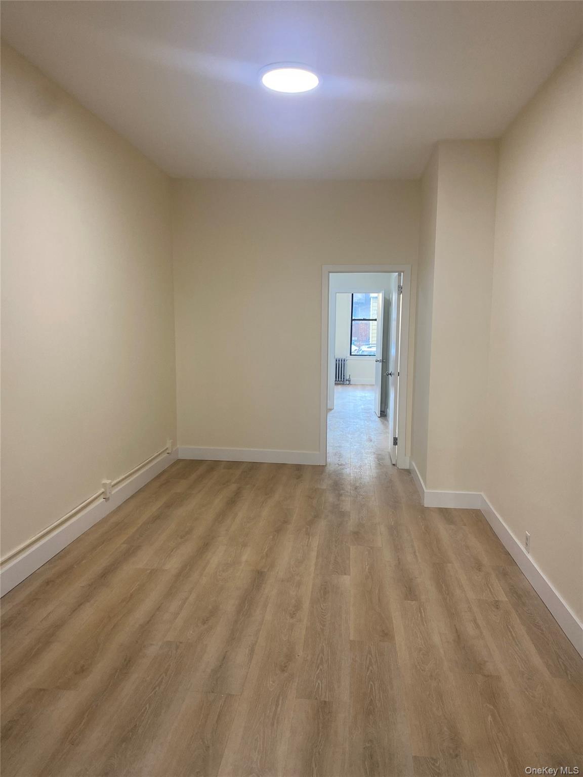 #5 photo, 7317 72nd Street, Куинс ‖ Glendale , NY 11385