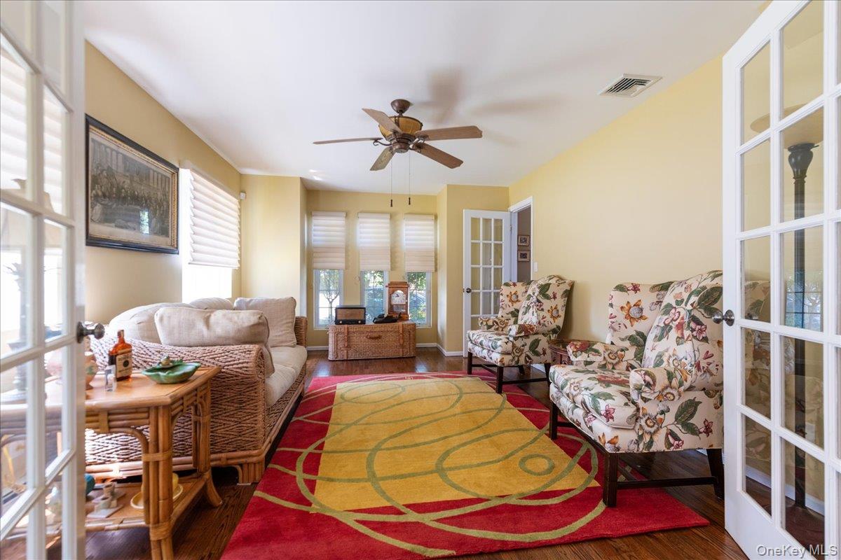 #10 photo, 40 E Penn Street, নাসাউ কাউন্টি Long Beach , NY 11561