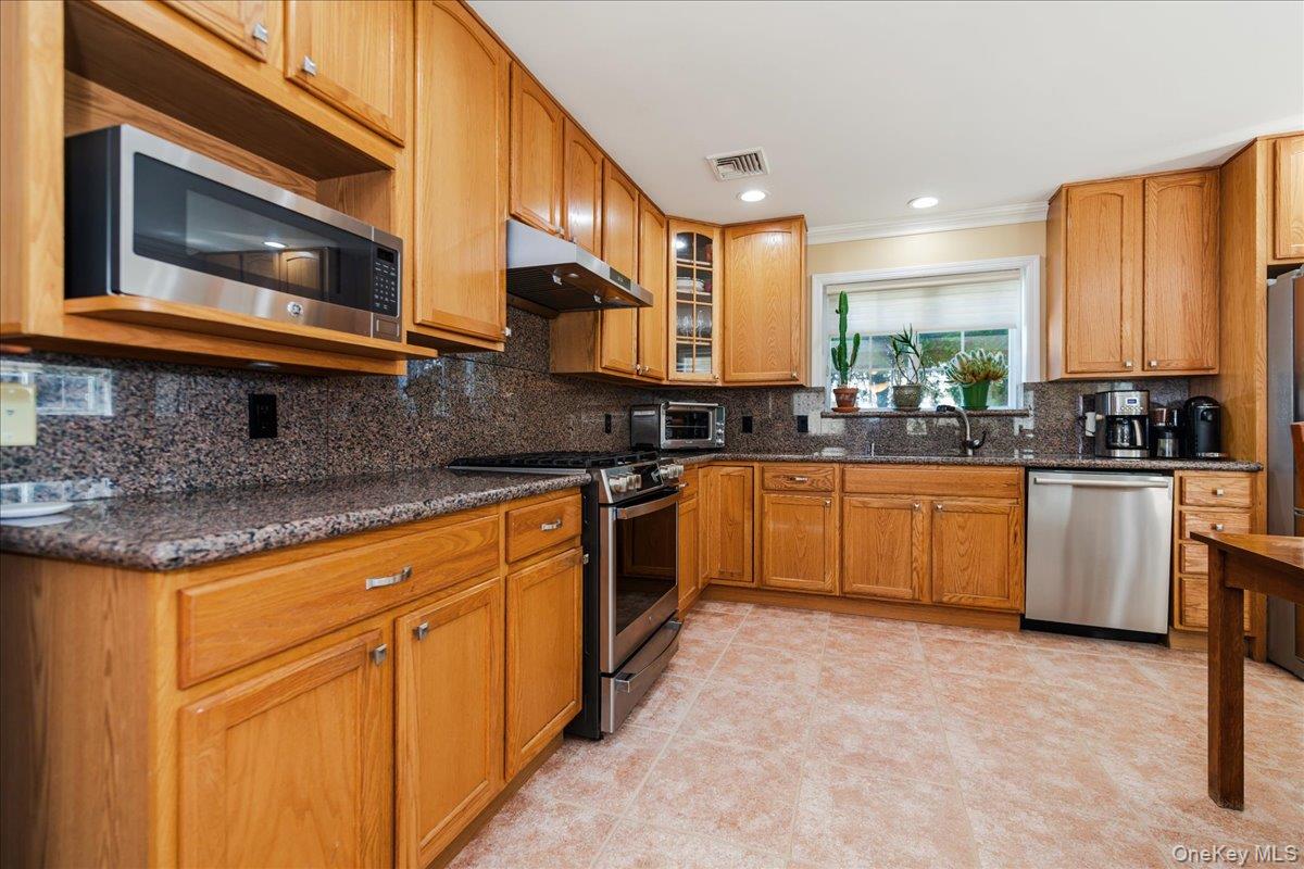 #15 photo, 40 E Penn Street, নাসাউ কাউন্টি Long Beach , NY 11561