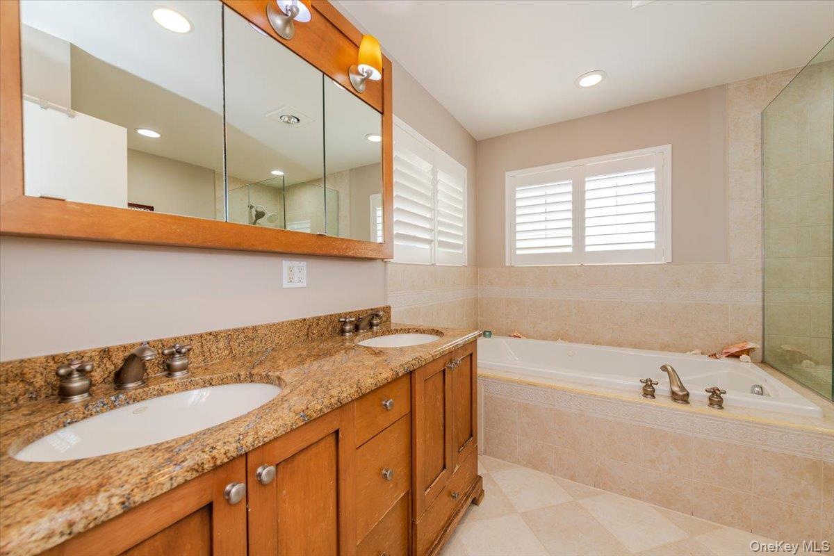 #20 photo, 40 E Penn Street, নাসাউ কাউন্টি Long Beach , NY 11561