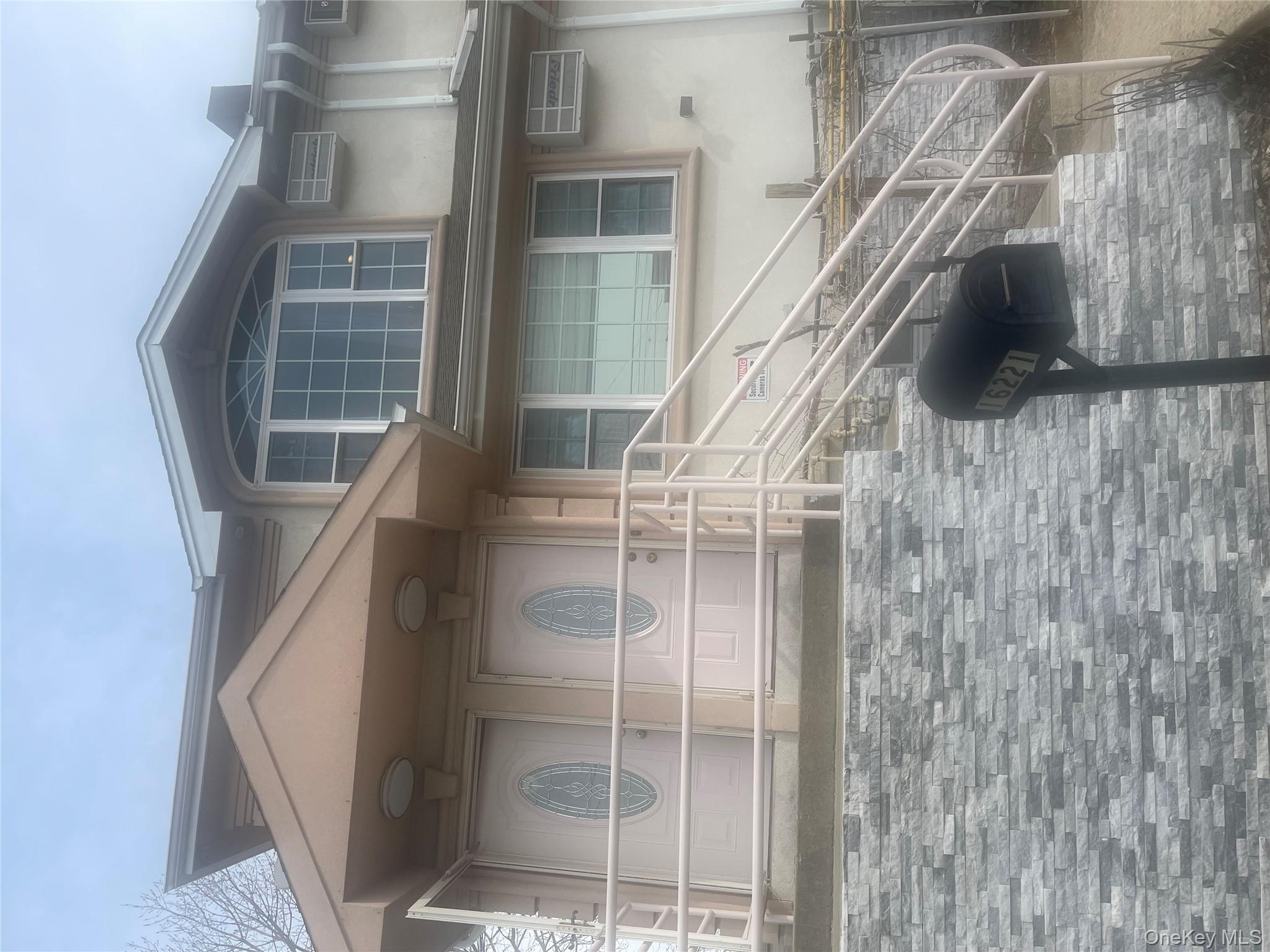 #1 photo, 162-21 102nd Street, কুইন্‌স Howard Beach , NY 11414