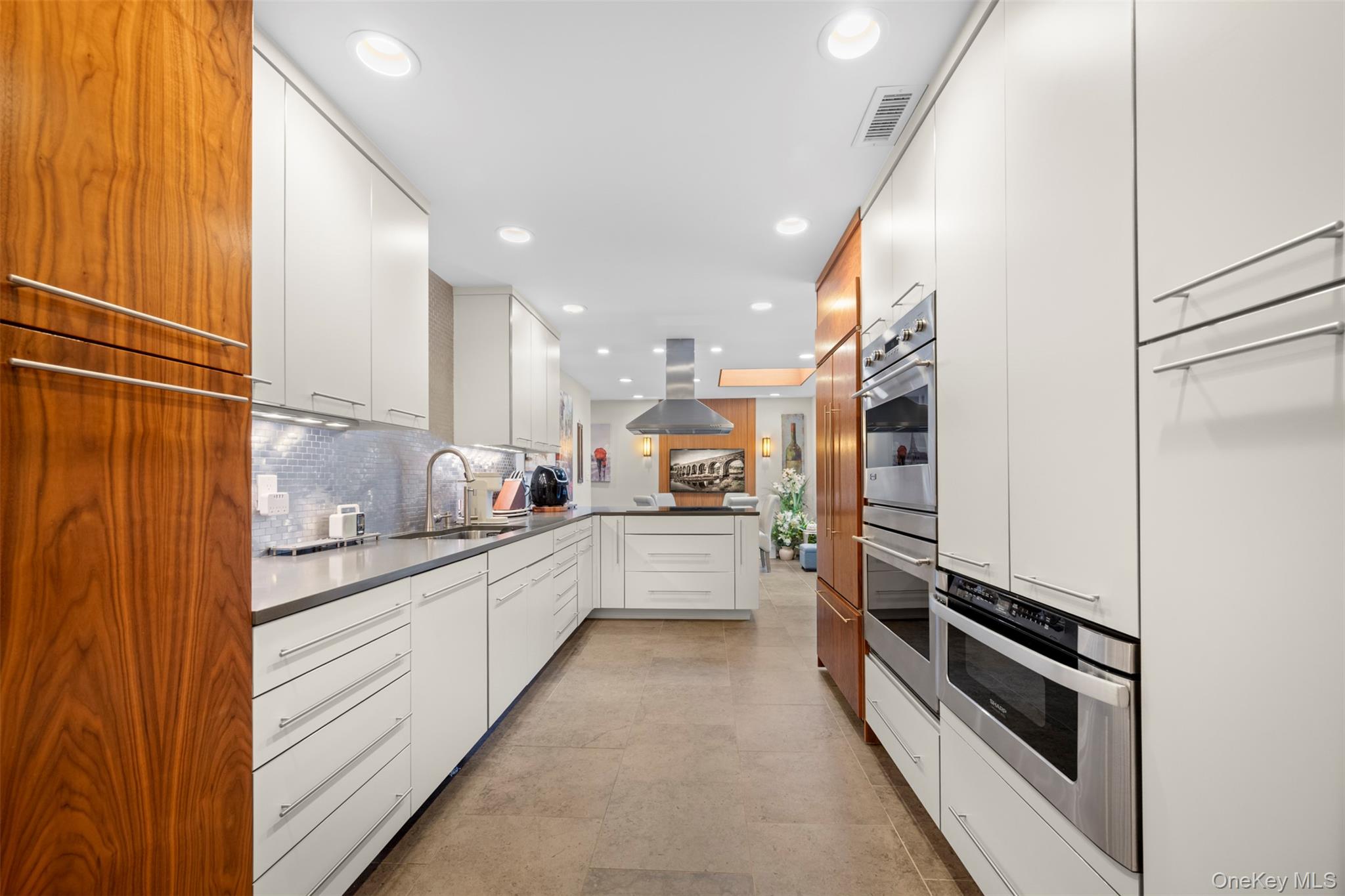 #15 photo, 86 Dove Hill Drive, নাসাউ কাউন্টি Manhasset , NY 11030