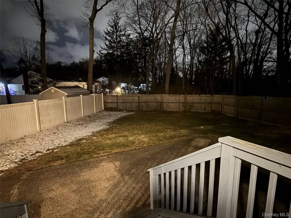 #11 photo, 15 13 Avenue, সাফোক কাউন্টি West Babylon , NY 11704