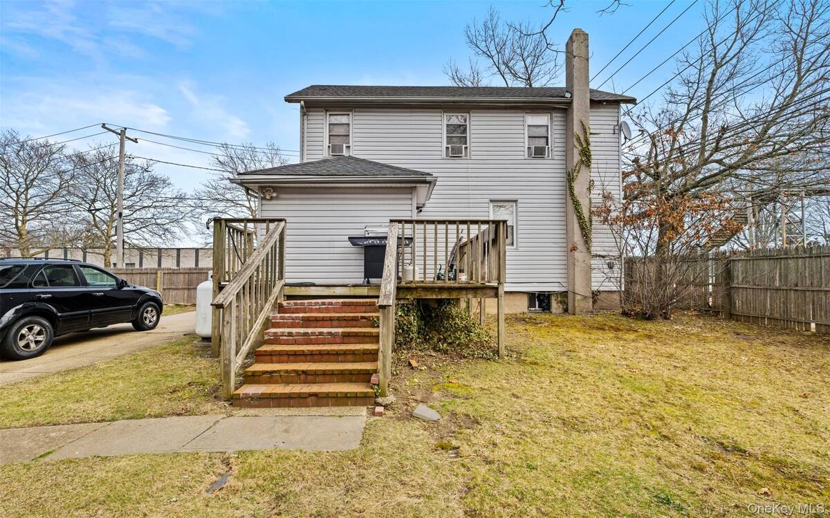 #7 photo, 589 Acorn Street, サフォーク郡 Deer Park , NY 11729