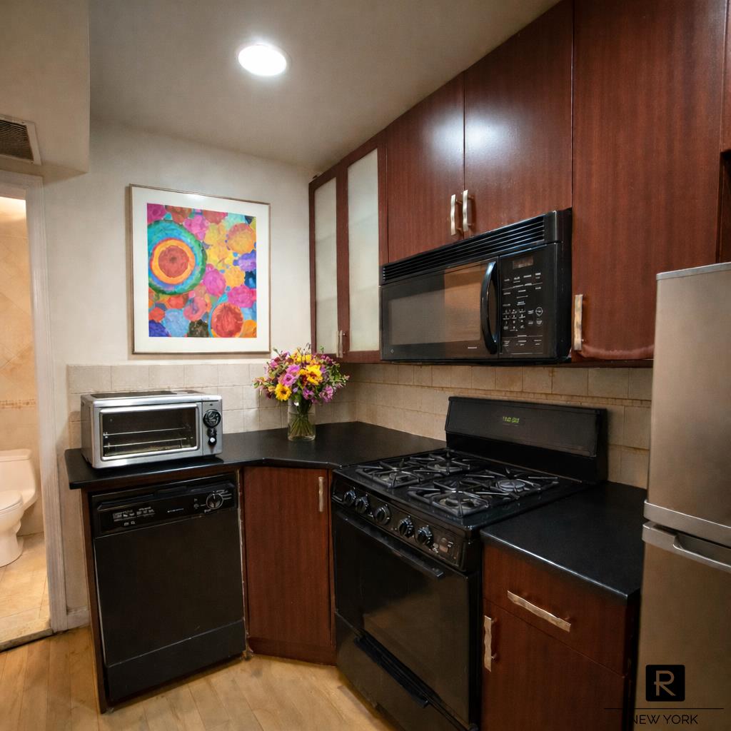 #6 photo, 2082 Frederick Douglass Boulevard, ম্যানহাটন West Harlem , NY 10026