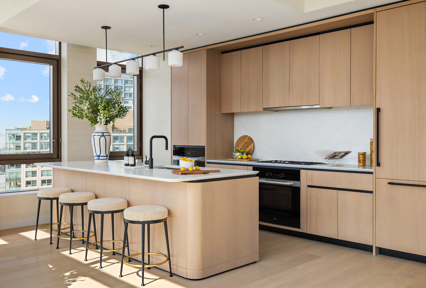 #4 photo, 480 KENT Avenue, Williamsburg , NY 11249