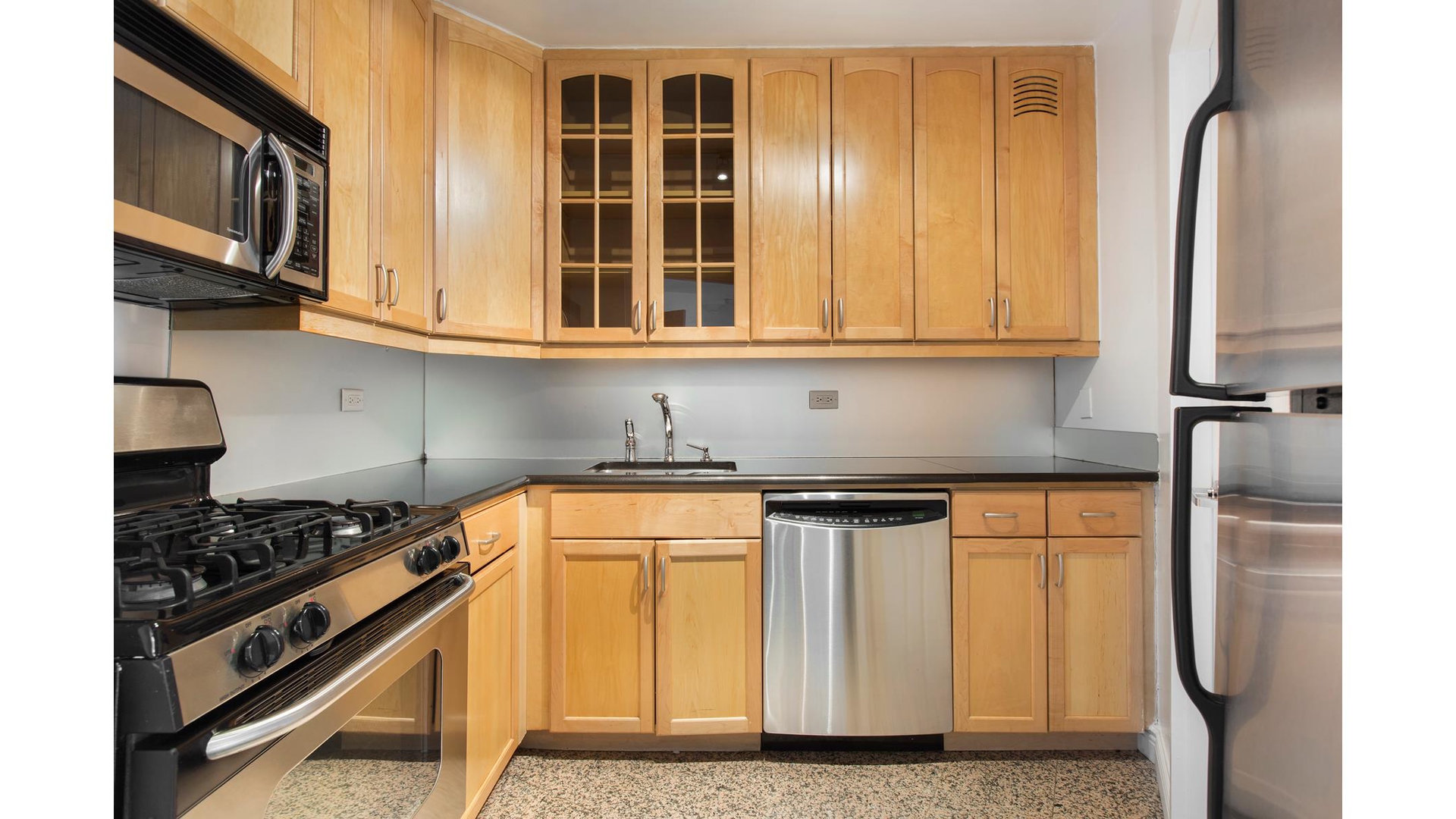 #4 photo, New York City, 맨해튼 Lincoln Square , NY 10023