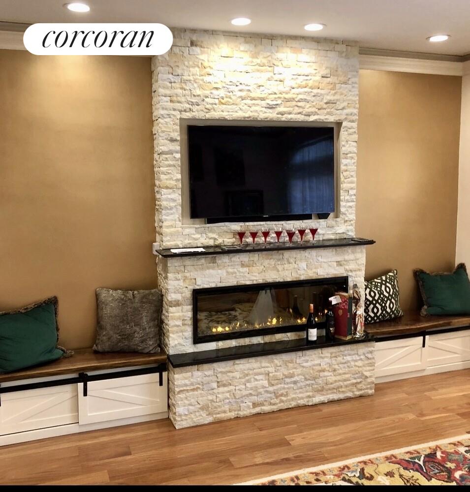 #3 photo, 46 GATLING Place, הברונקס Fort Hamilton , NY 11209