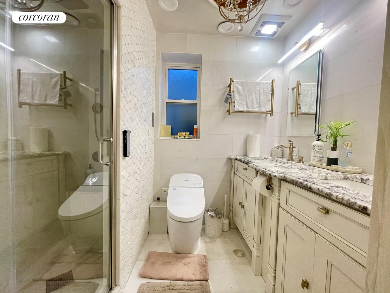 #8 photo, 46 GATLING Place, הברונקס Fort Hamilton , NY 11209