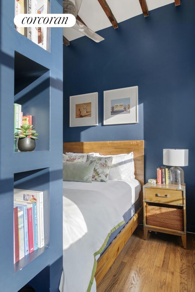 #7 photo, 124 THOMPSON Street, SoHo , NY 10012