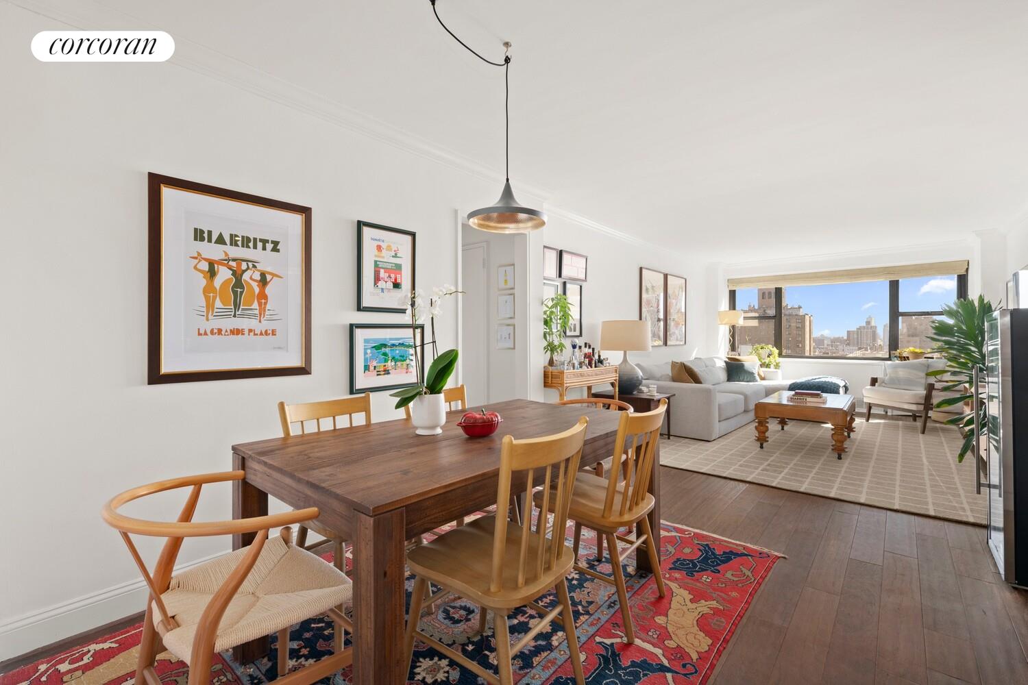 #3 photo, 115 E 9TH Street, ম্যানহাটন East Village , NY 10003