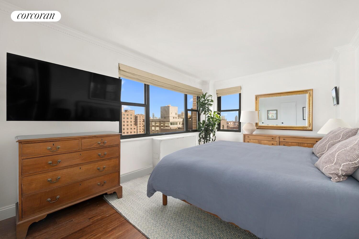 #7 photo, 115 E 9TH Street, ম্যানহাটন East Village , NY 10003