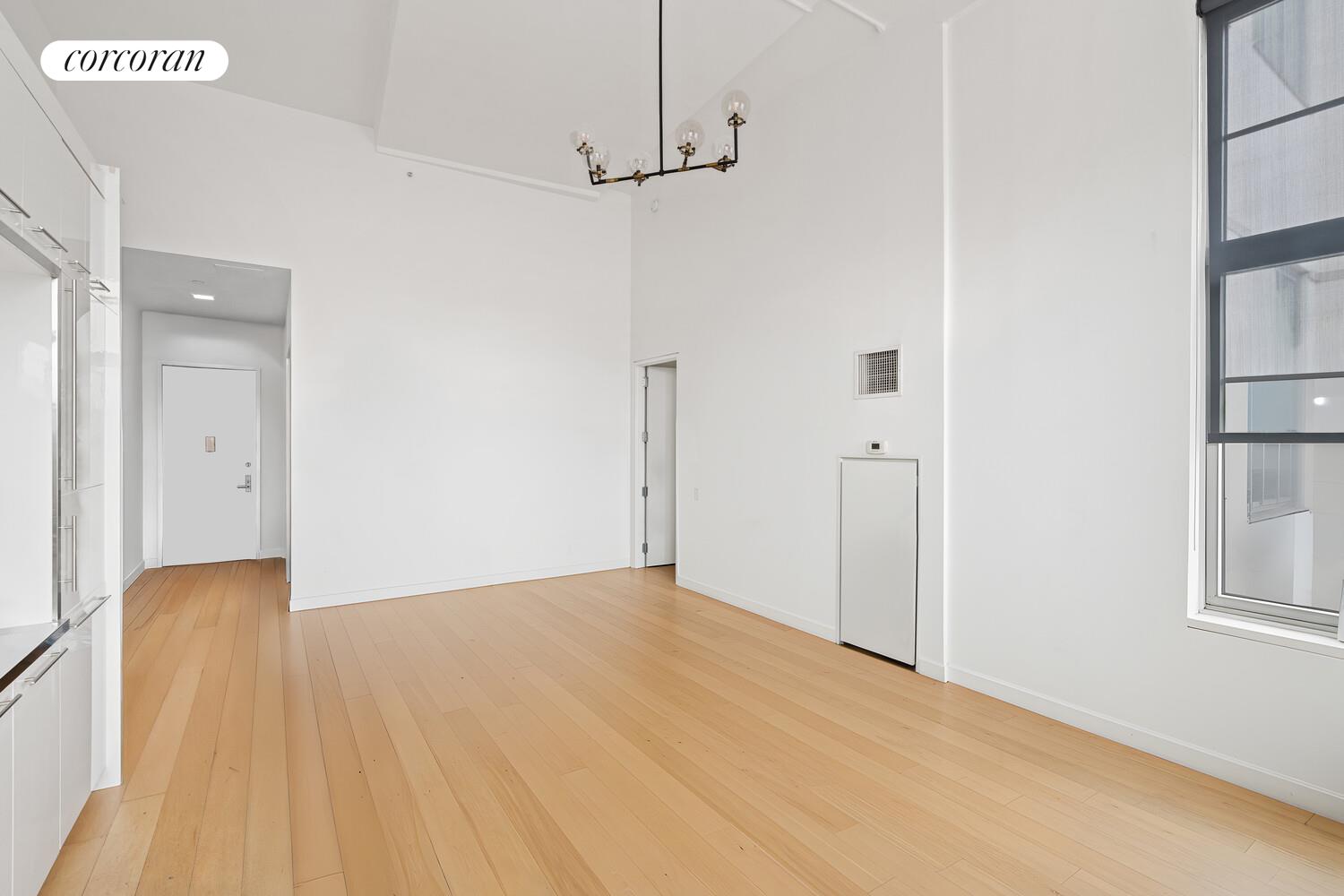 #9 photo, 27-28 THOMSON Avenue, কুইন্‌স Long Island City , NY 11101