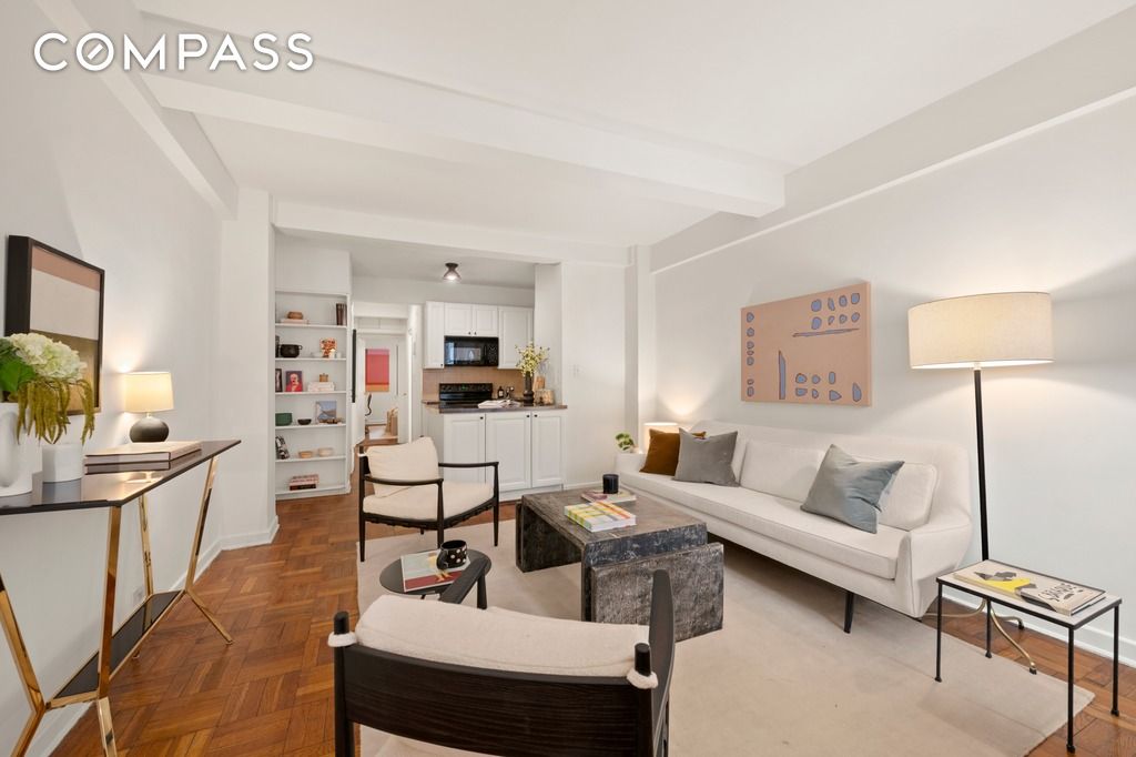 #4 photo, 251 W 74th Street, ম্যানহাটন Upper West Side , NY 10023