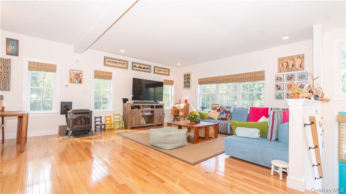 #18 photo, 9 Jake Henry Drive, Marlboro , NY 12542