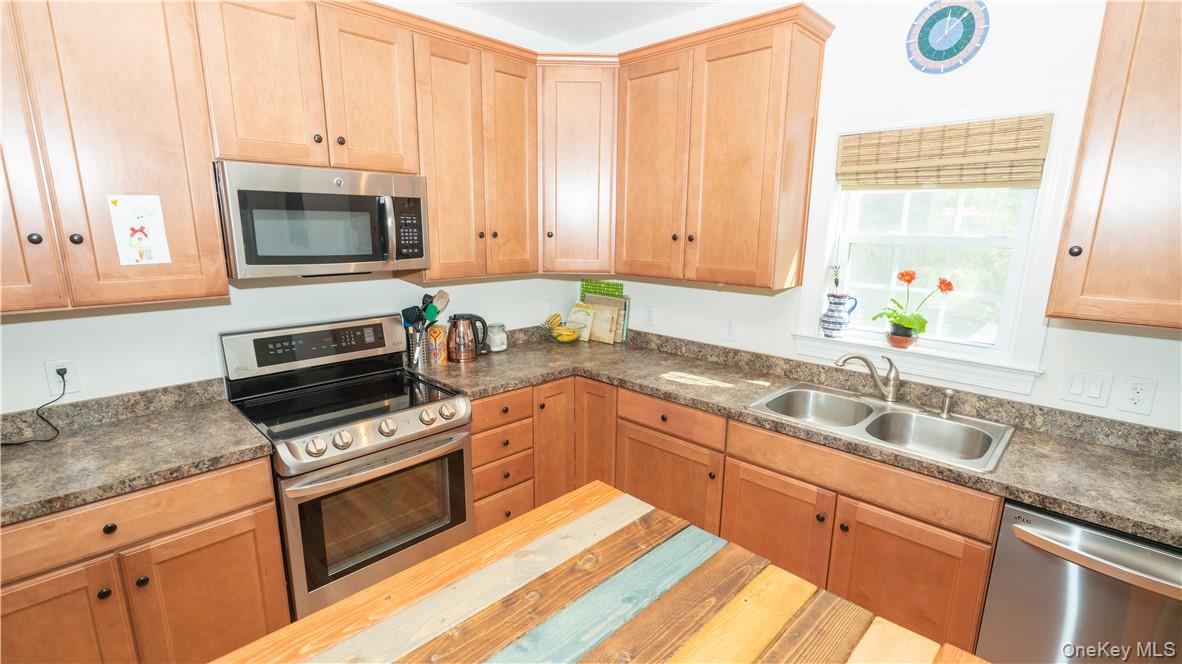 #7 photo, 9 Jake Henry Drive, Marlboro , NY 12542