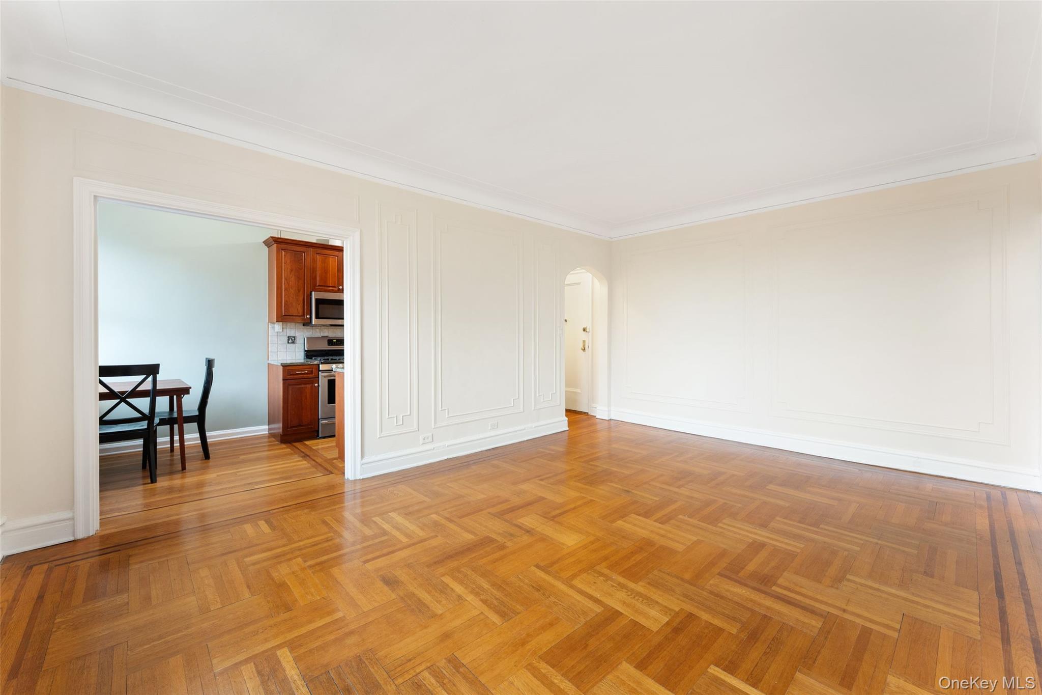 #3 photo, 14 N Chatsworth Avenue, Larchmont , NY 10538