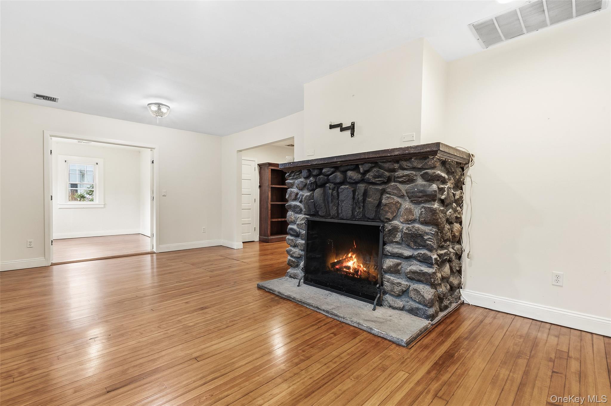 #3 photo, 56 Huntville Road, Katonah , NY 10536