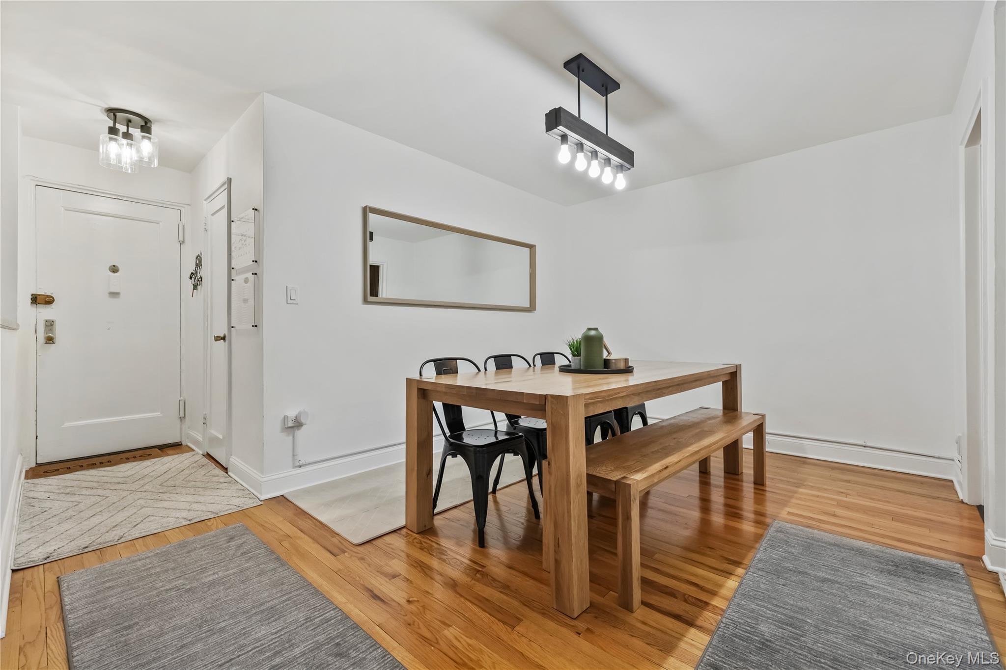 #2 photo, 247 Parkview Road, Бронкс ‖ Bronxville , NY 10708