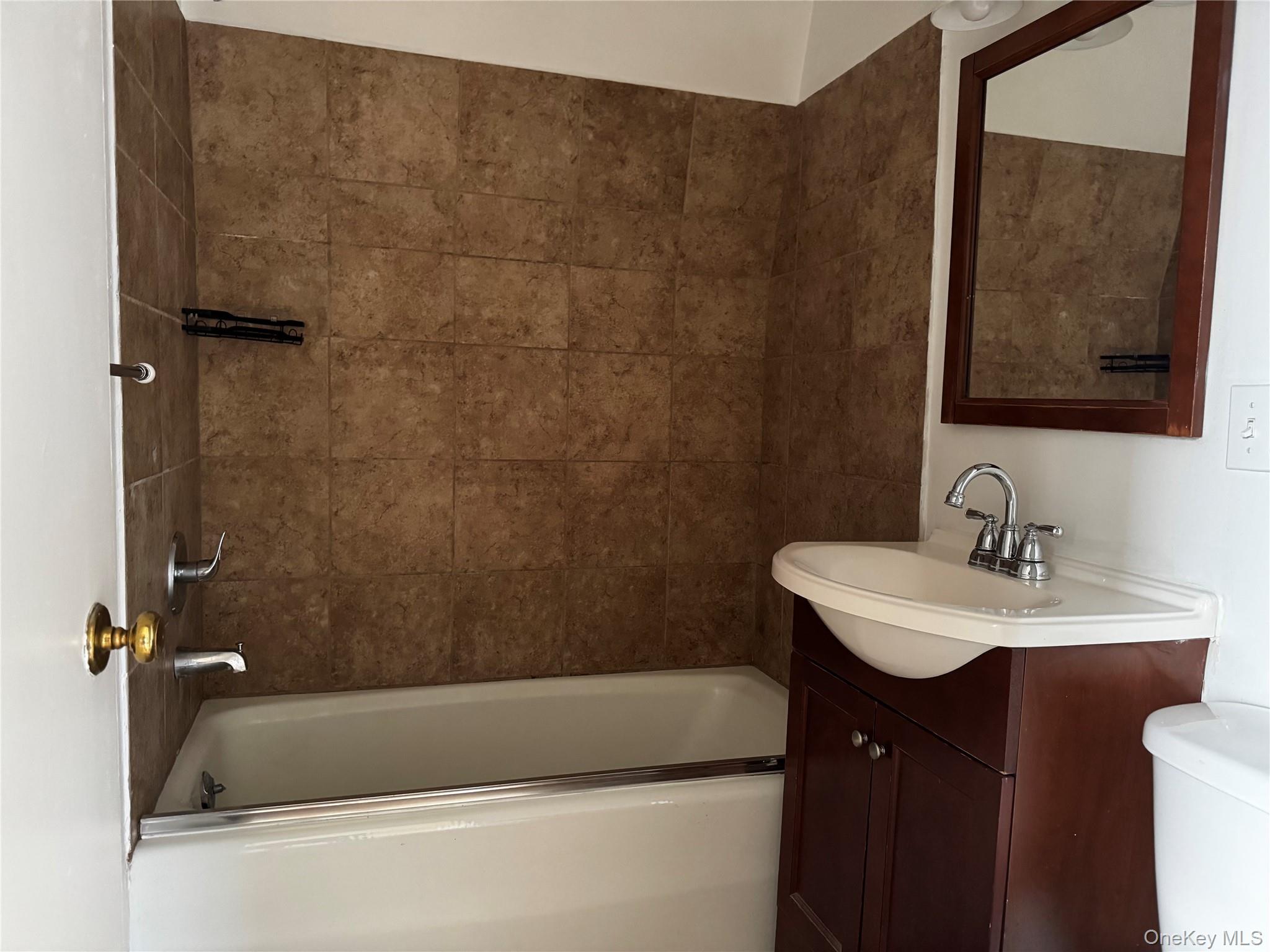 #6 photo, 24 FRONT Street, Millbrook , NY 12545