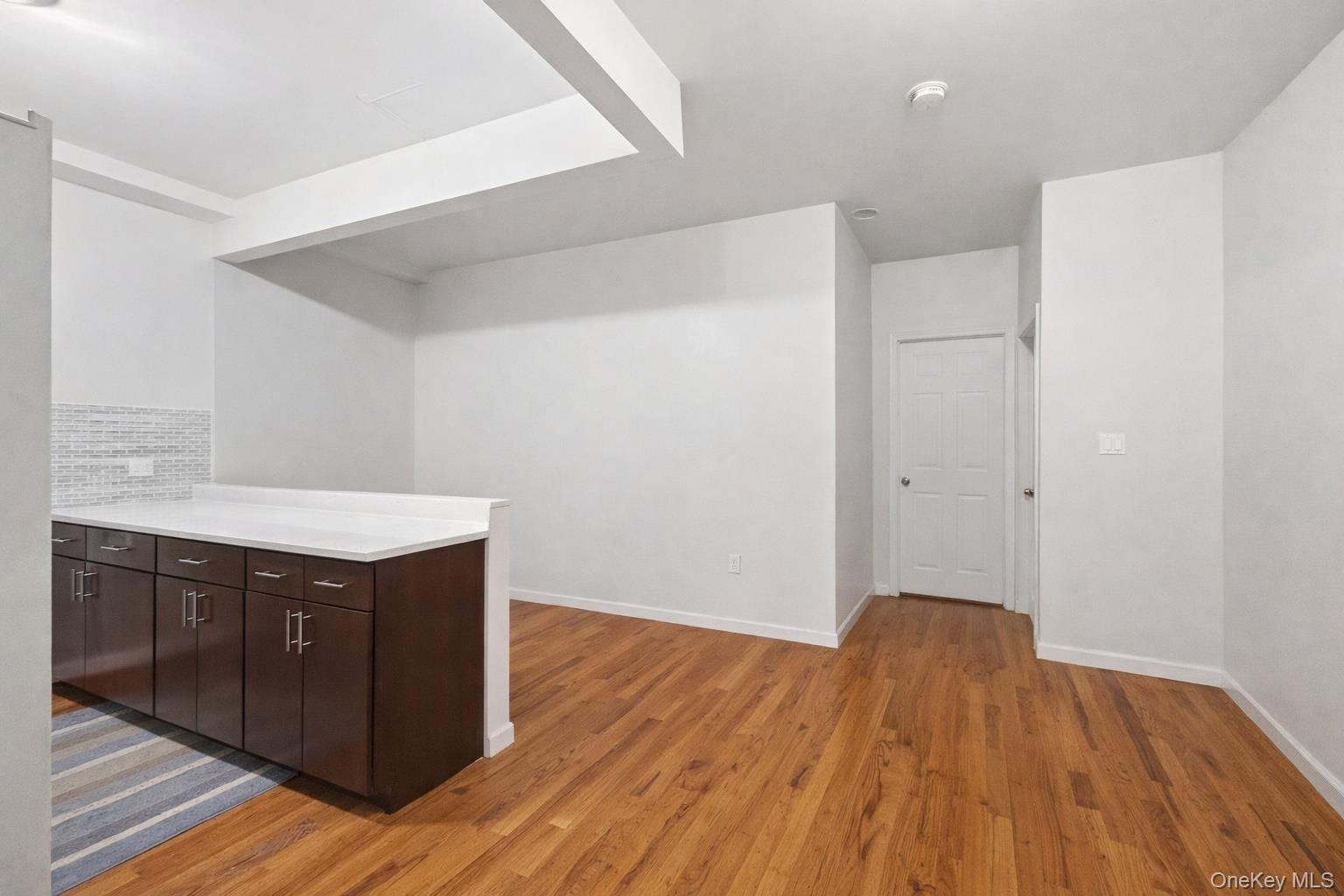 #10 photo, 747 E 213th Street, ব্রঙ্কস Bronx , NY 10467