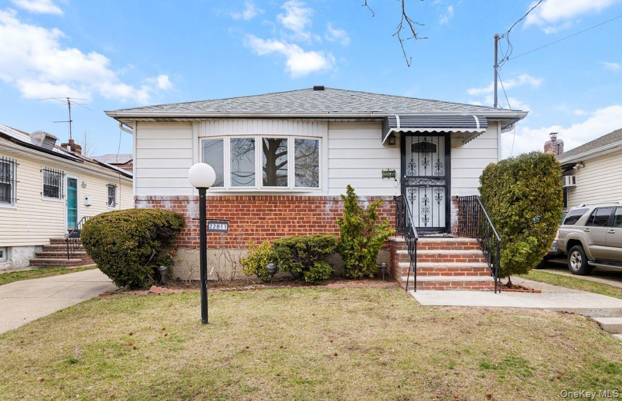 #1 photo, 228-11 145th Avenue, Куинс ‖ Springfield Gardens , NY 11413