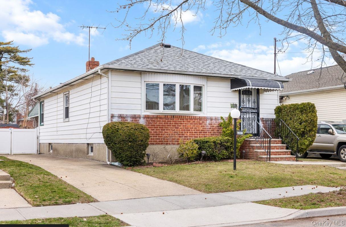 #2 photo, 228-11 145th Avenue, Куинс ‖ Springfield Gardens , NY 11413